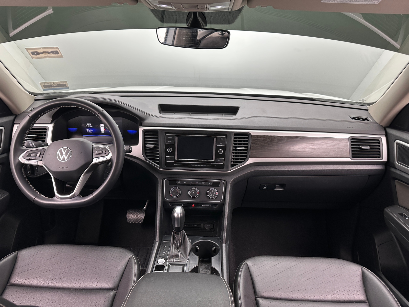 Thumbnail: 2023 Volkswagen Atlas - 2