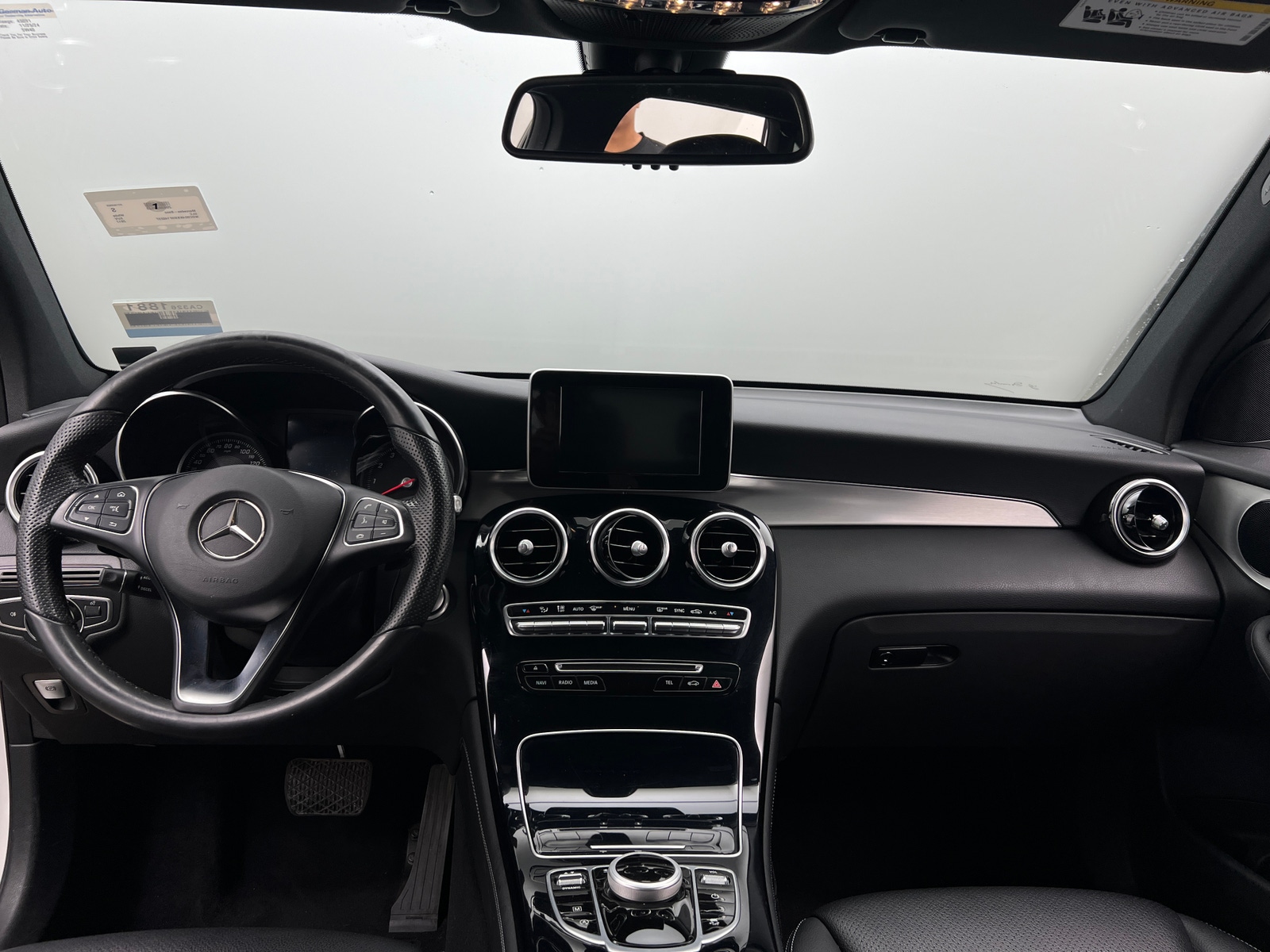 Thumbnail: 2017 Mercedes-Benz GLC - 2