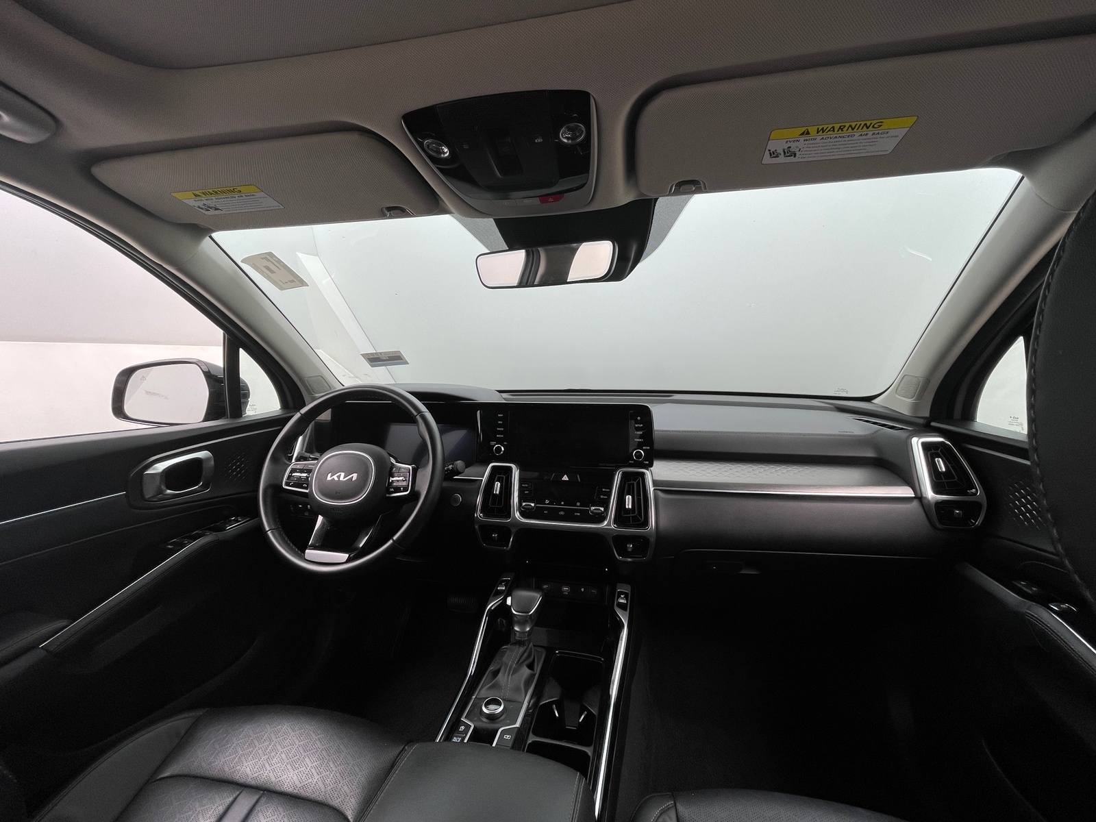 Thumbnail: 2023 Kia Sorento - 2
