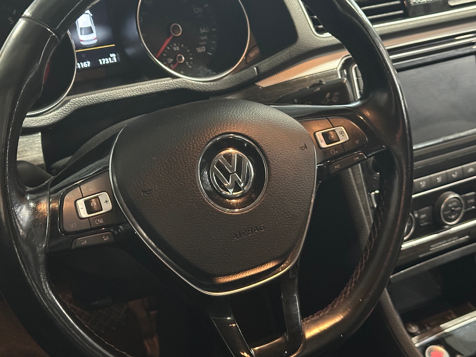 Thumbnail: 2018 Volkswagen Passat - 4