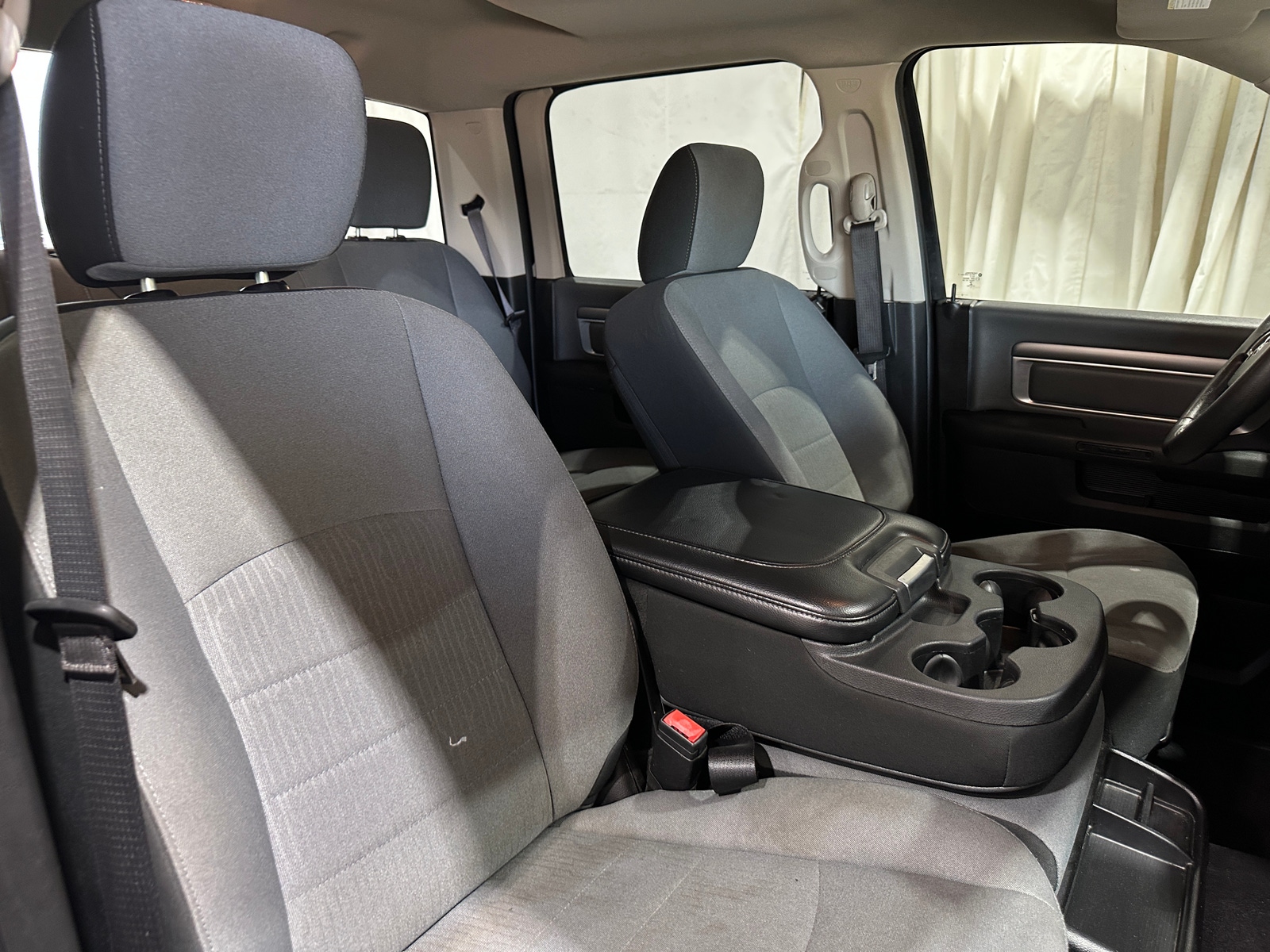 Thumbnail: 2021 RAM 1500 Classic - 2