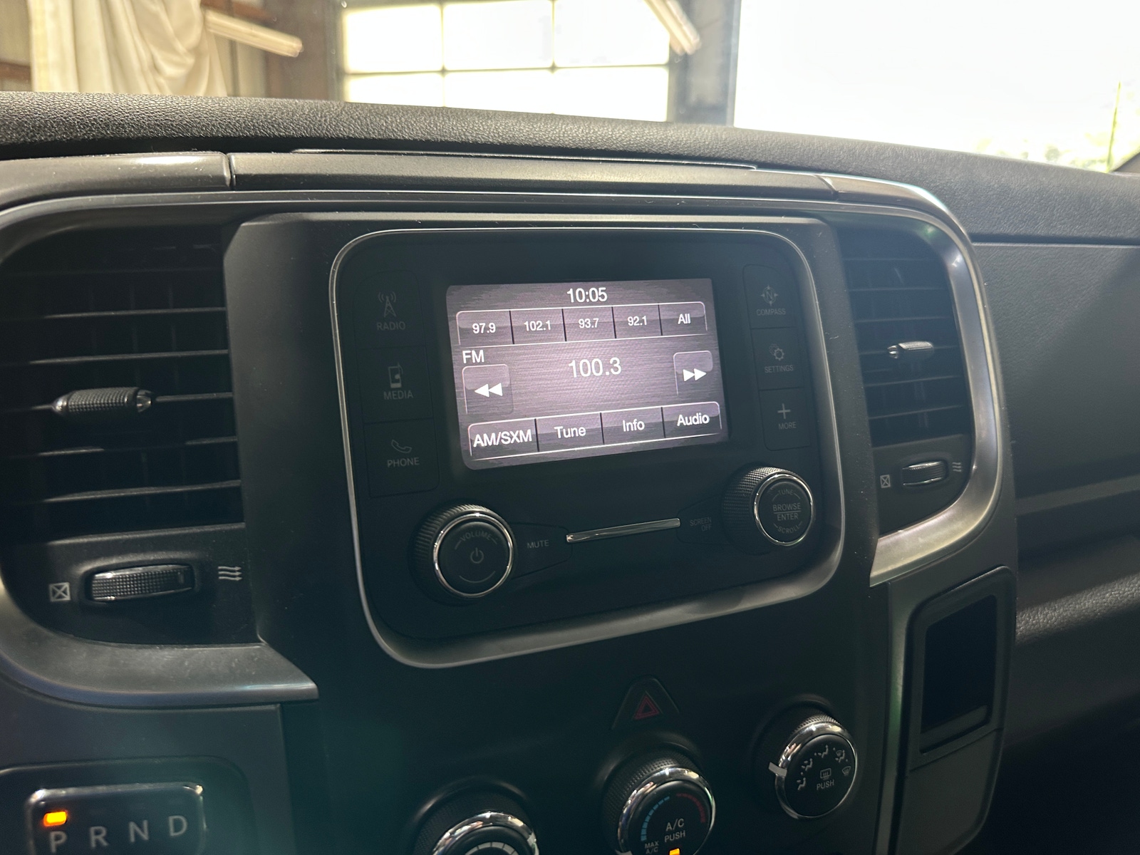 Thumbnail: 2021 RAM 1500 Classic - 4