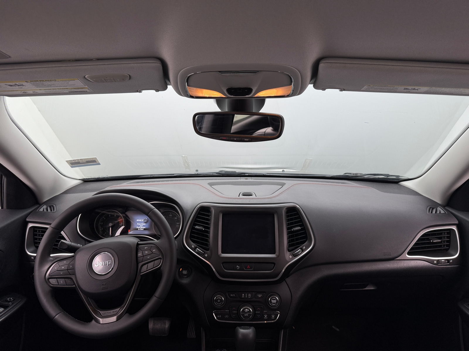 Thumbnail: 2019 Jeep Cherokee - 3