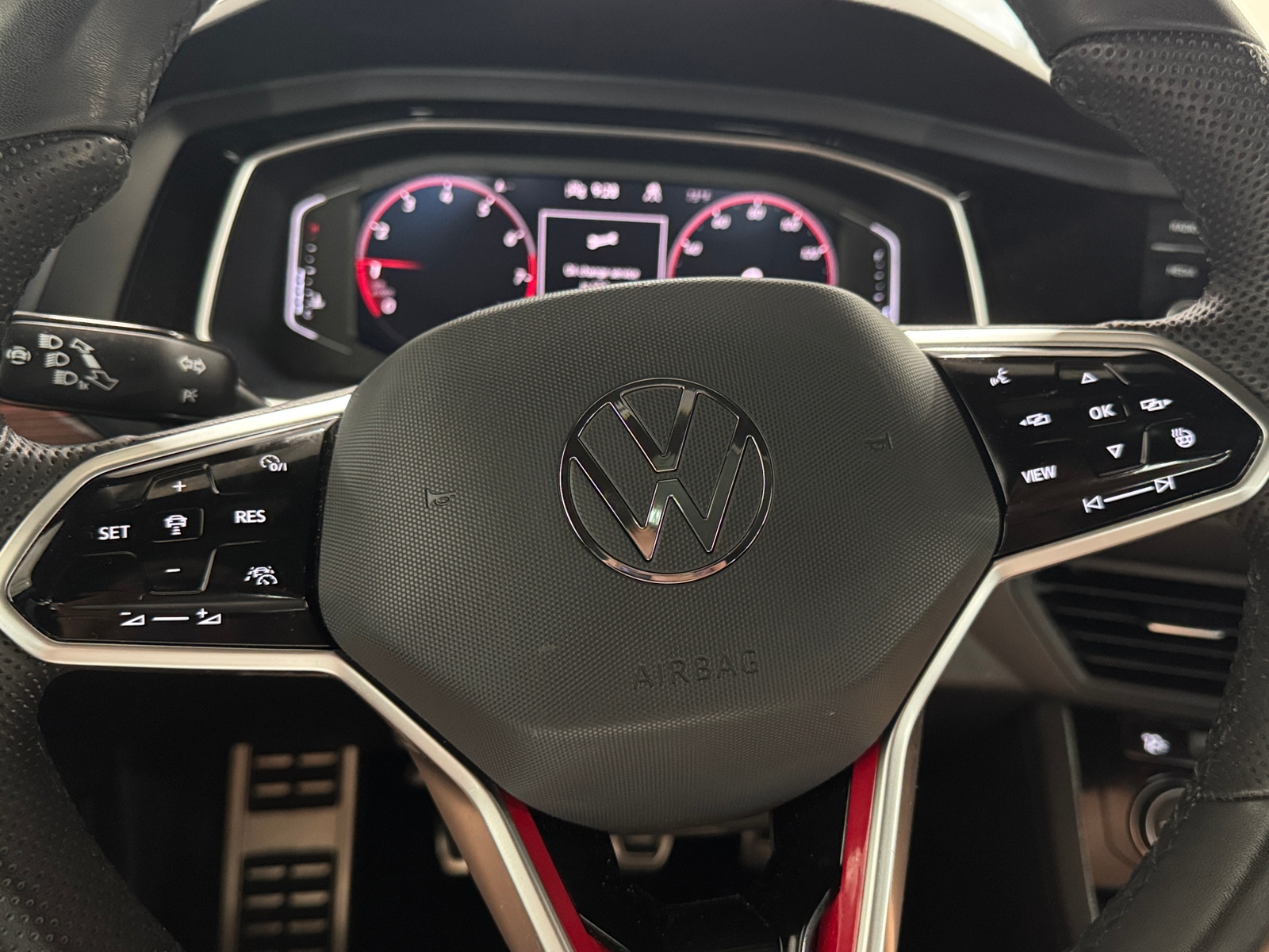 Thumbnail: 2024 Volkswagen Jetta - 4