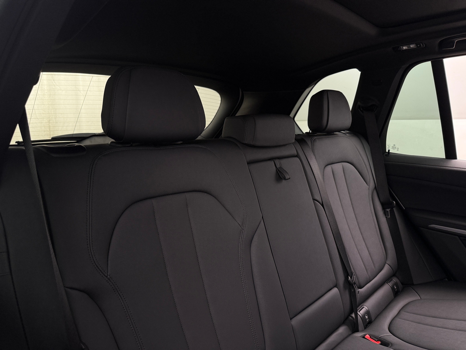 Thumbnail: 2021 BMW X5 - 5