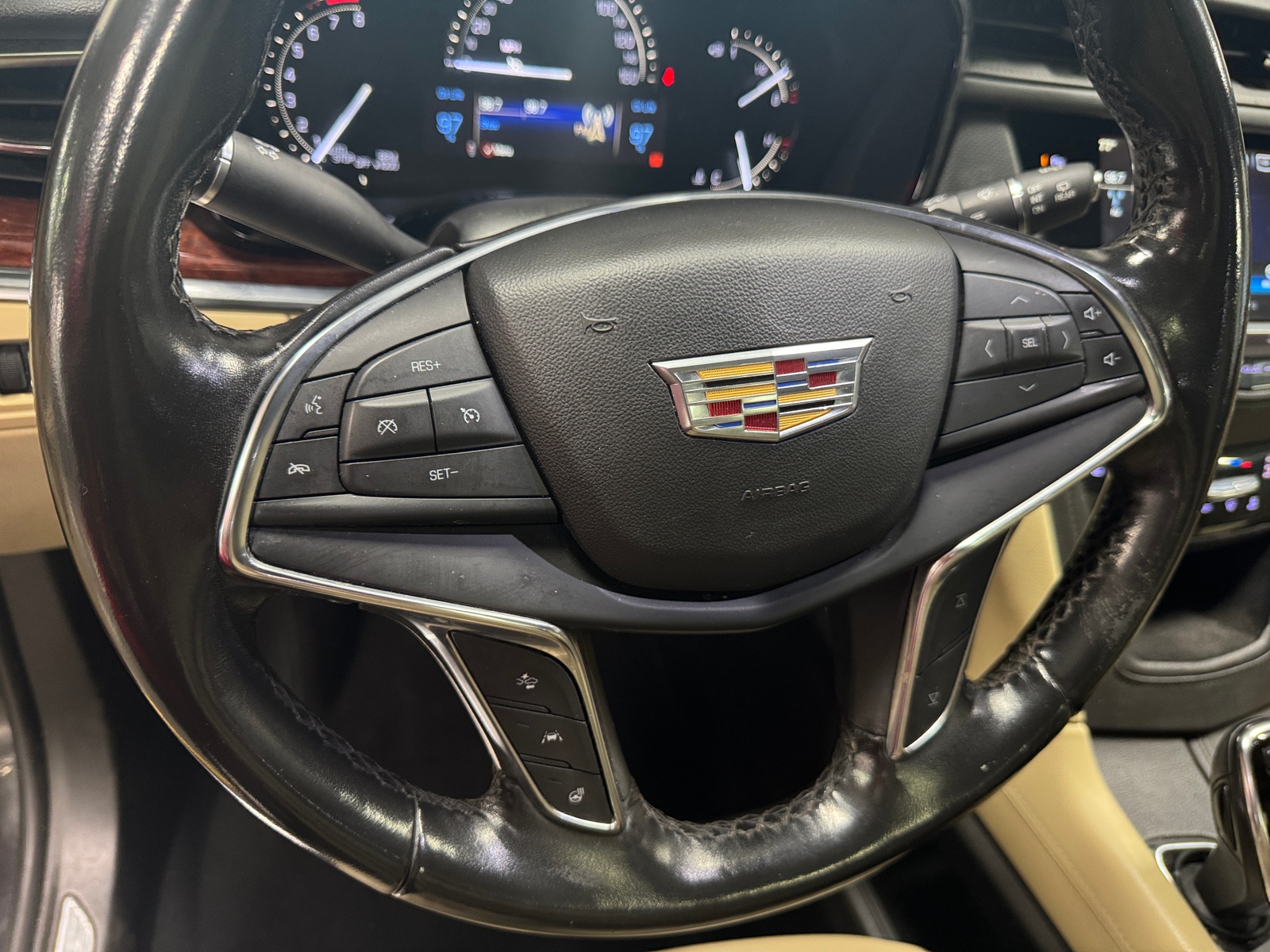 Thumbnail: 2019 Cadillac XT5 - 4