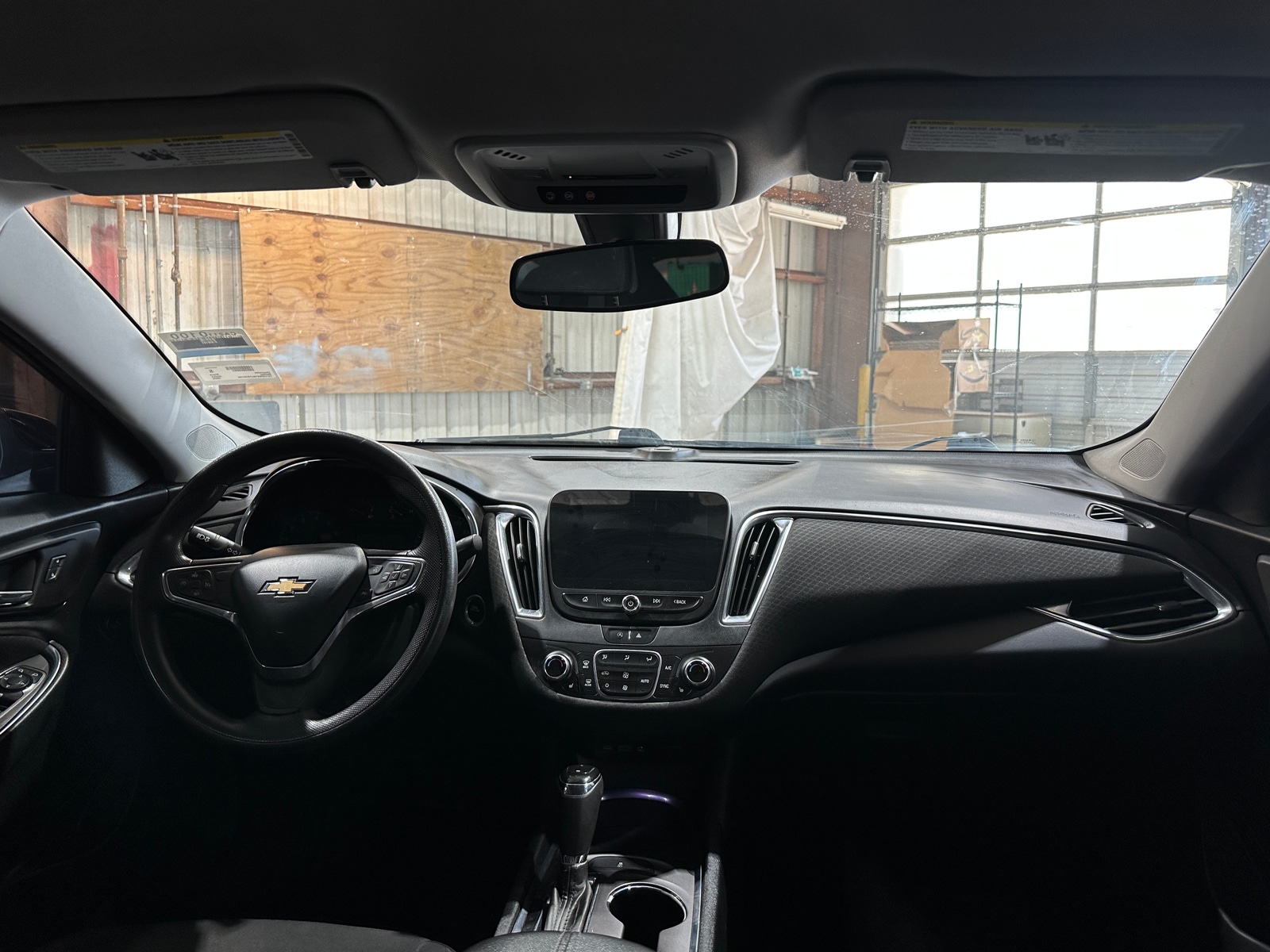 Thumbnail: 2020 Chevrolet Malibu - 3