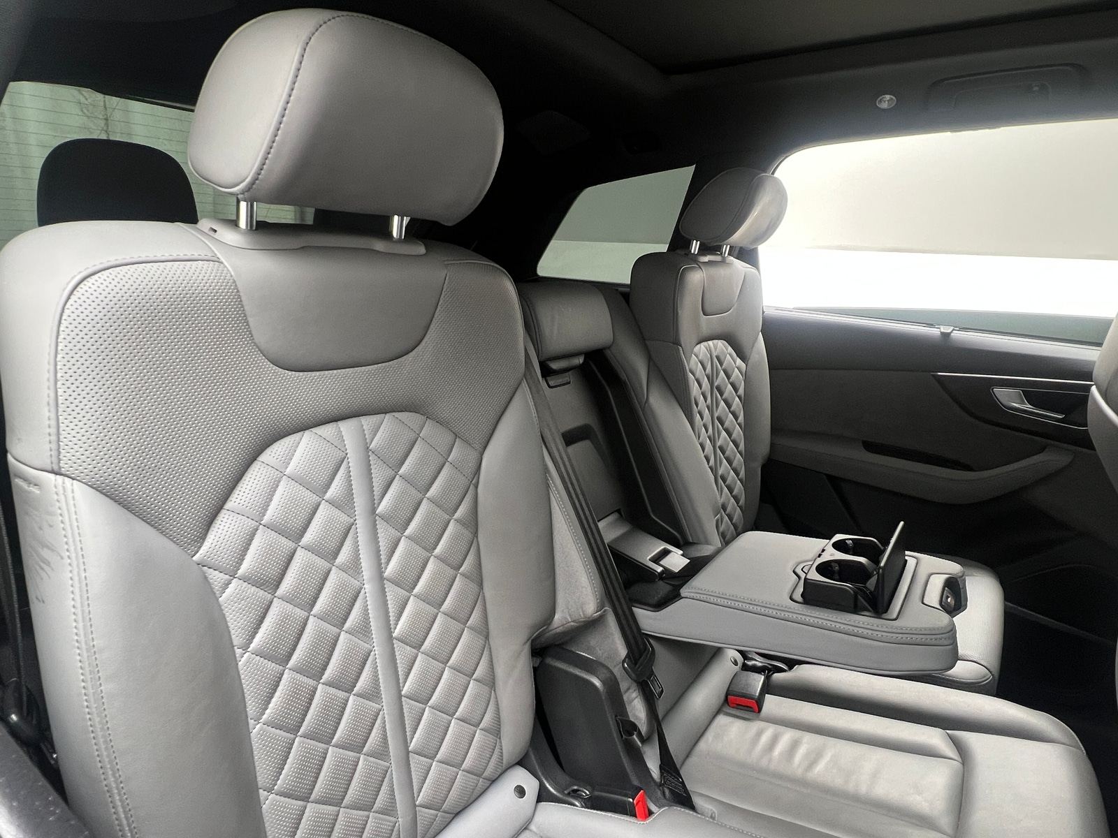 Thumbnail: 2022 Audi SQ7 - 5