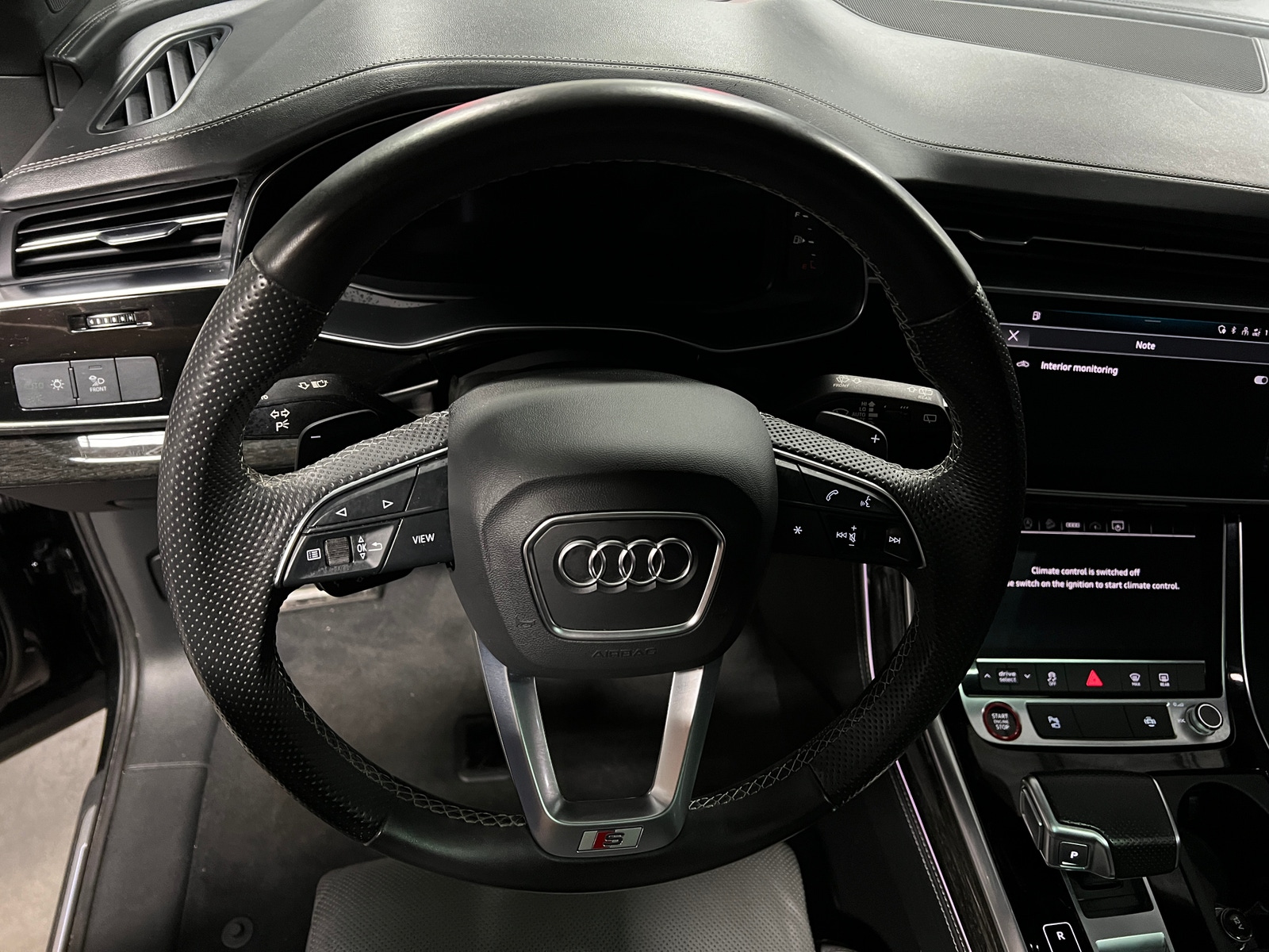 Thumbnail: 2022 Audi SQ7 - 4