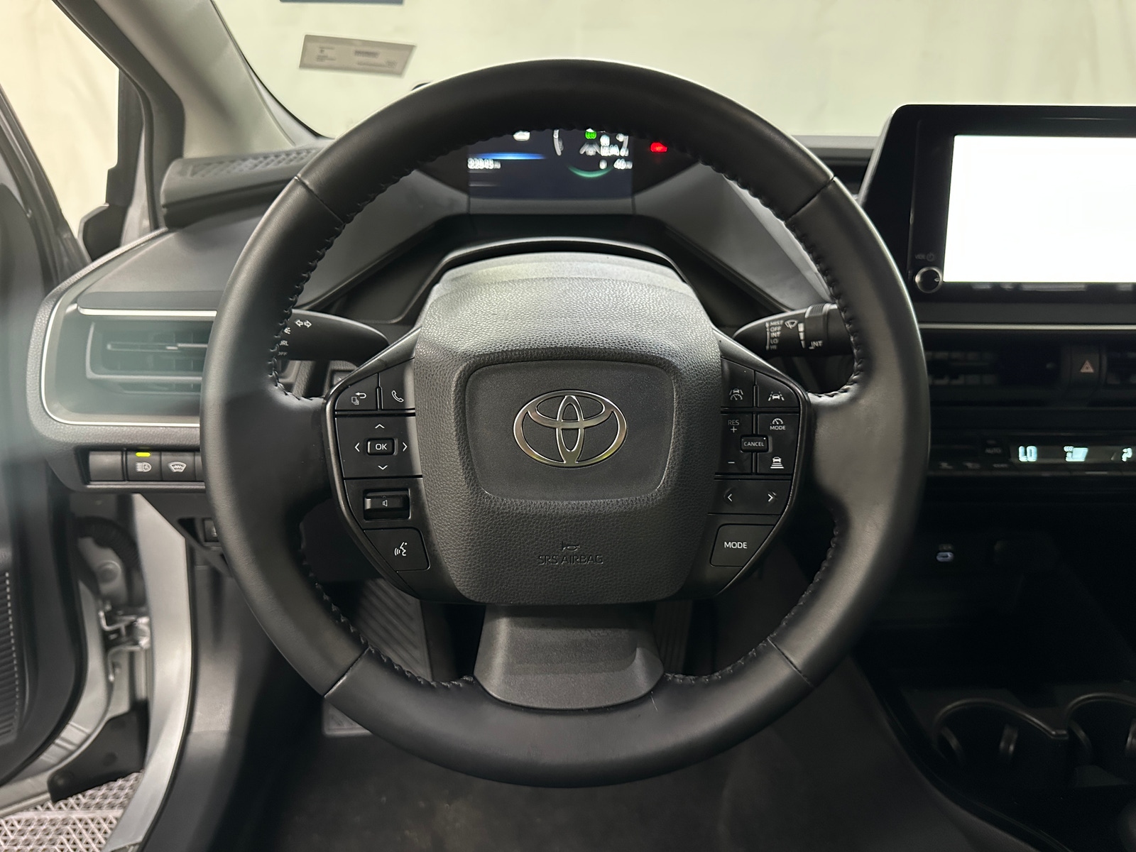 Thumbnail: 2024 Toyota Prius - 5