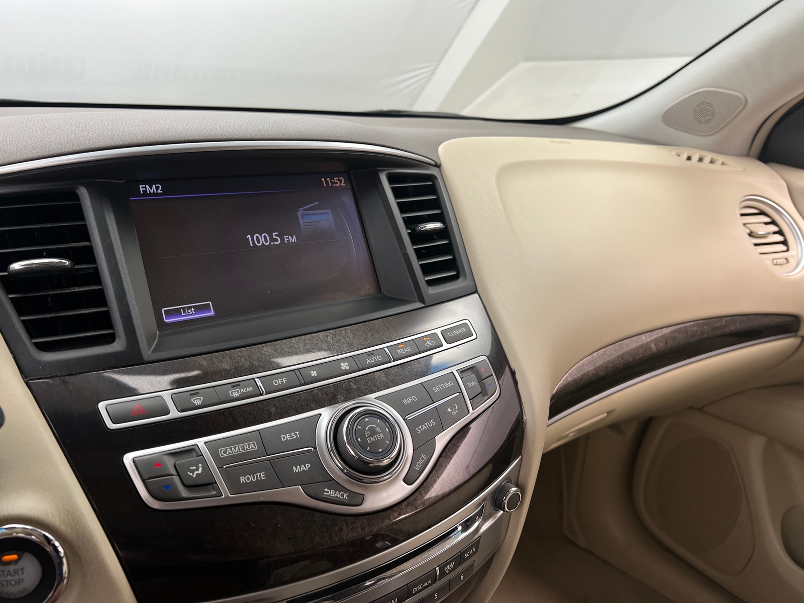 Thumbnail: 2014 INFINITI QX60 - 3