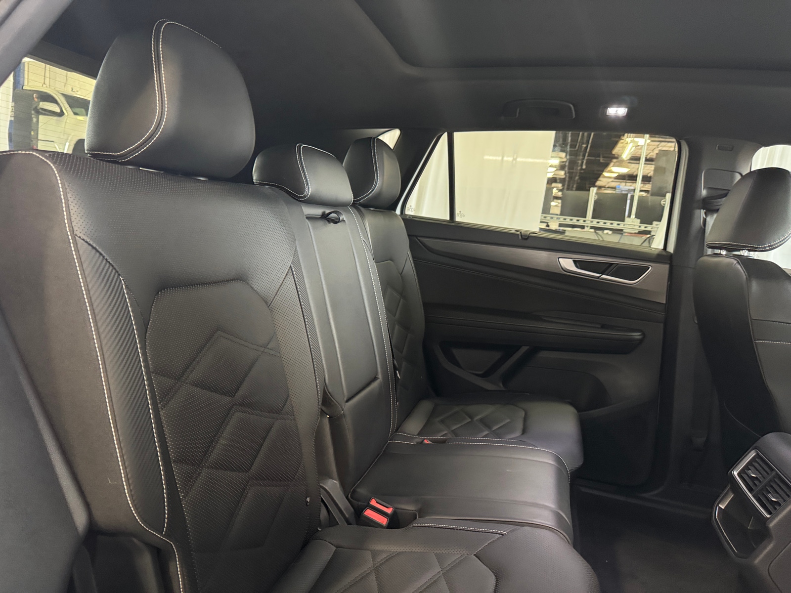 Thumbnail: 2024 Volkswagen Atlas - 5