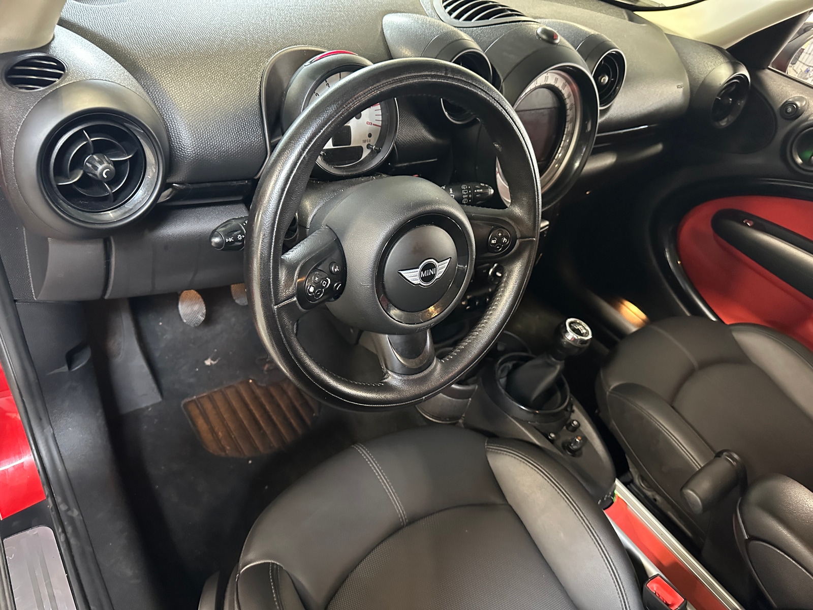 Thumbnail: 2014 MINI Cooper Countryman - 2