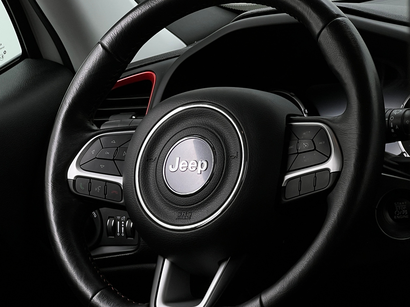 Thumbnail: 2019 Jeep Renegade - 5
