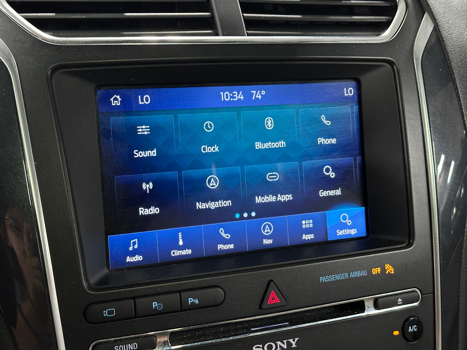 Thumbnail: 2018 Ford Explorer - 3