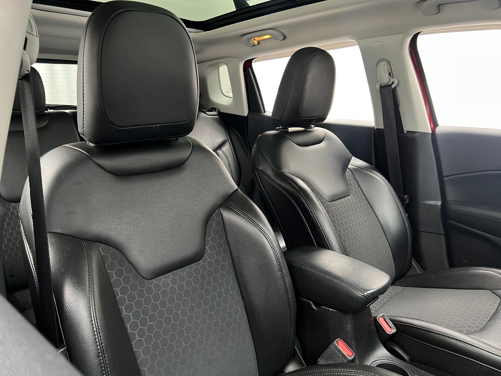 Thumbnail: 2019 Jeep Compass - 2