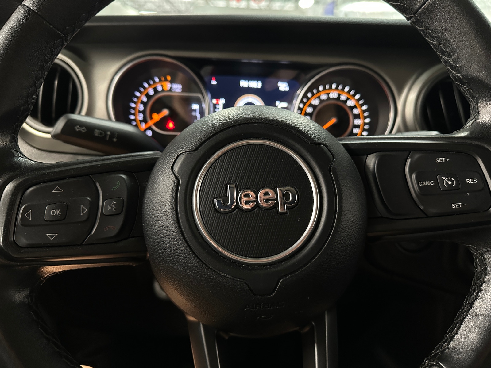 Thumbnail: 2021 Jeep Gladiator - 5