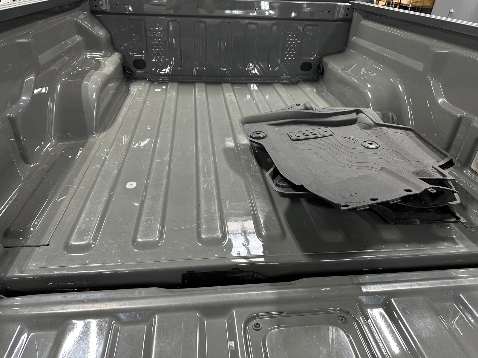 Thumbnail: 2021 Jeep Gladiator - 7