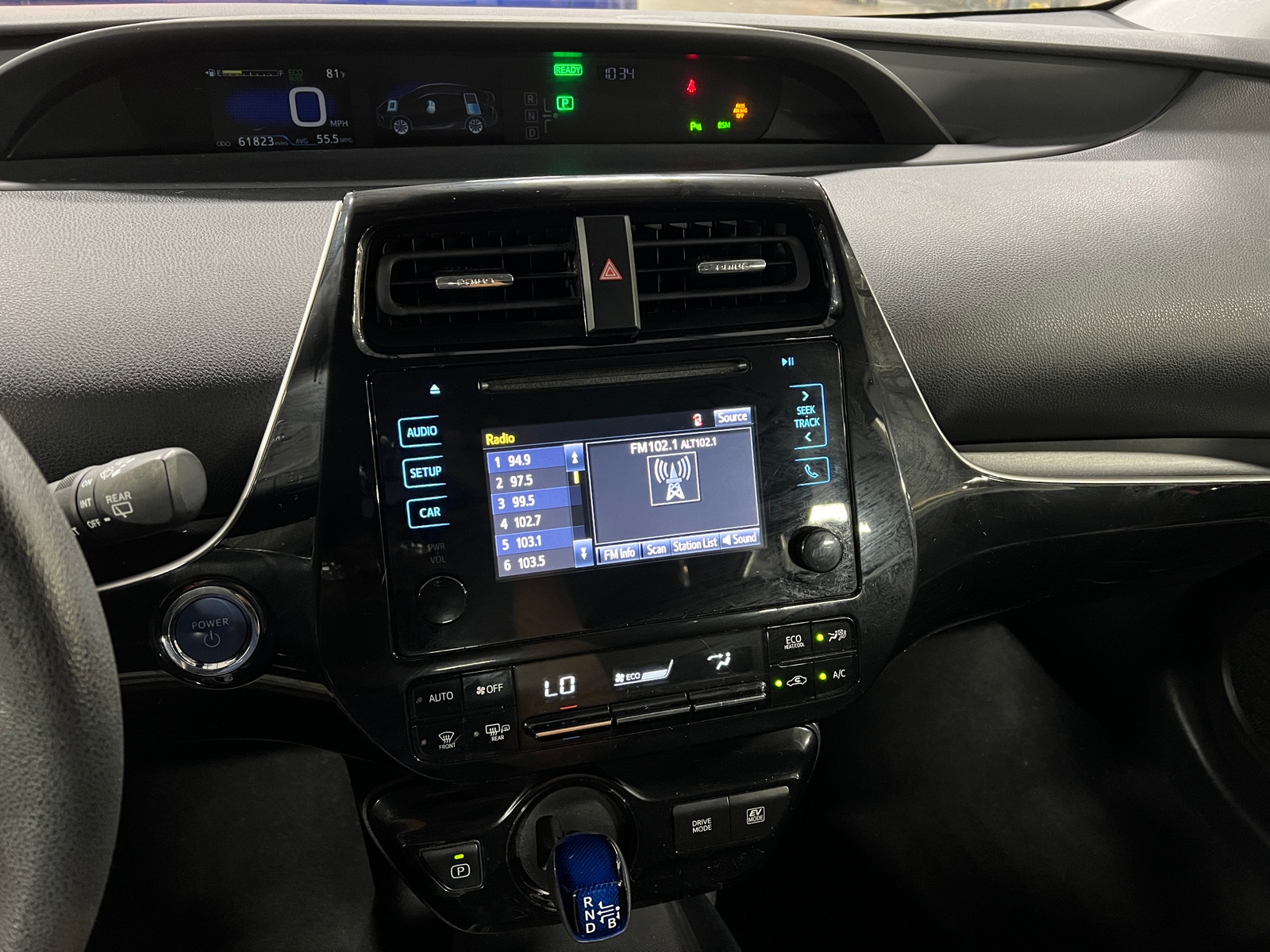 Thumbnail: 2019 Toyota Prius - 4