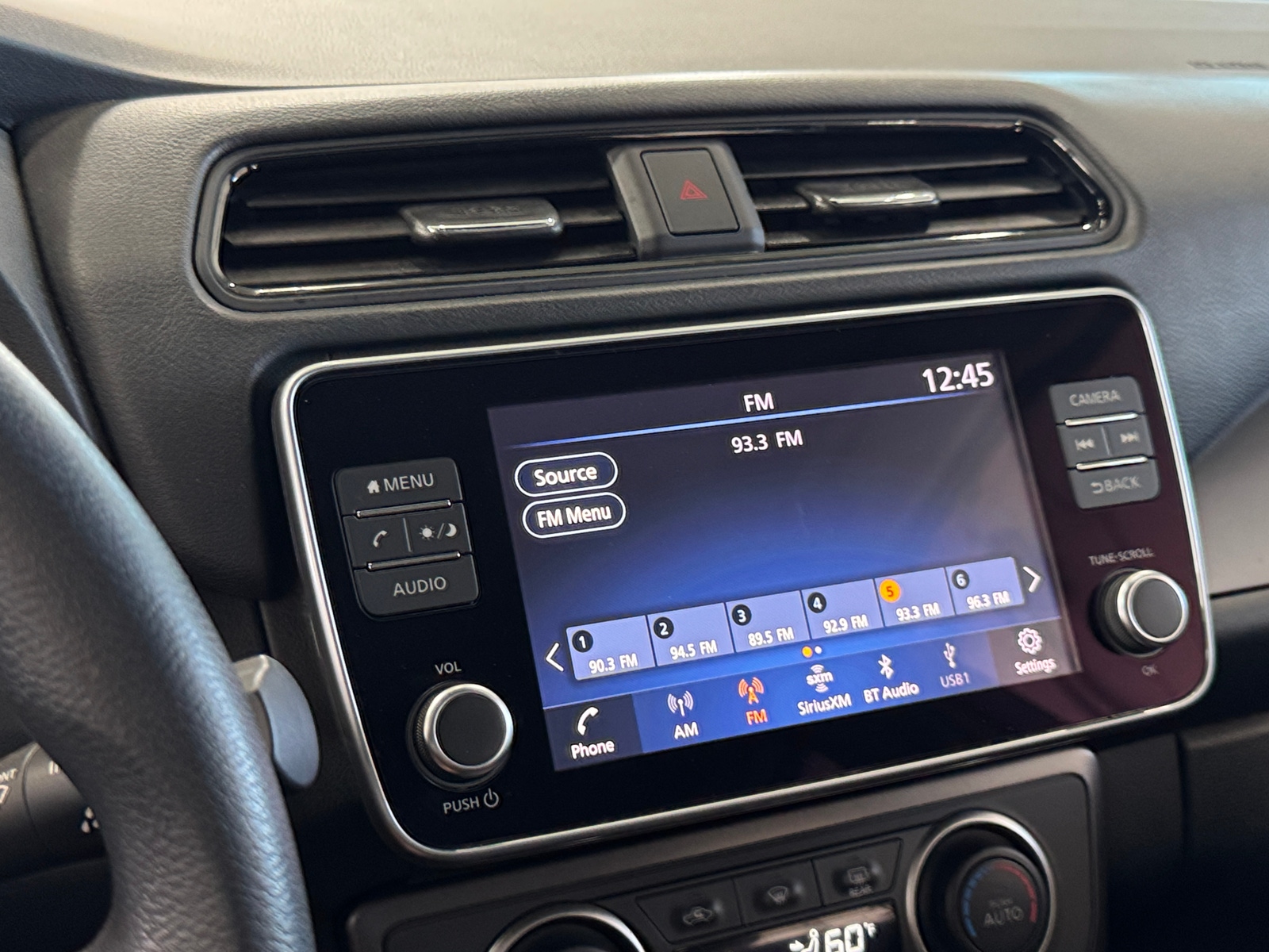 Thumbnail: 2021 Nissan Leaf - 4