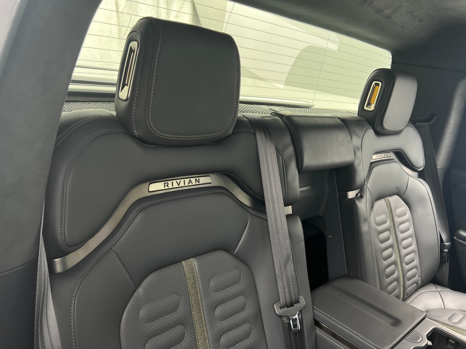 Thumbnail: 2022 Rivian R1T - 5