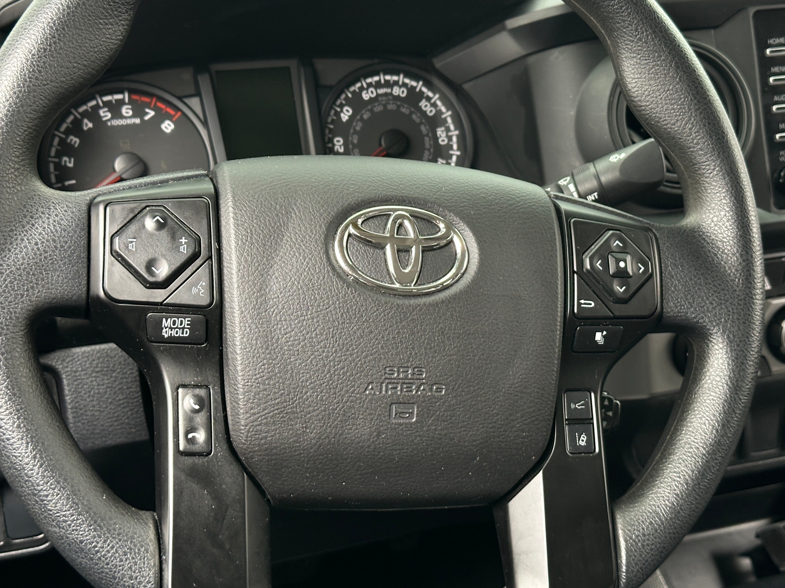 Thumbnail: 2022 Toyota Tacoma - 5