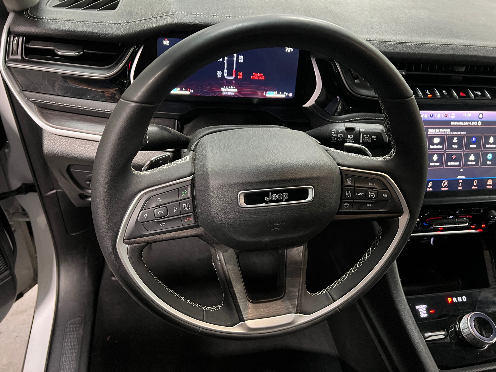 Thumbnail: 2023 Jeep Grand Cherokee L - 4