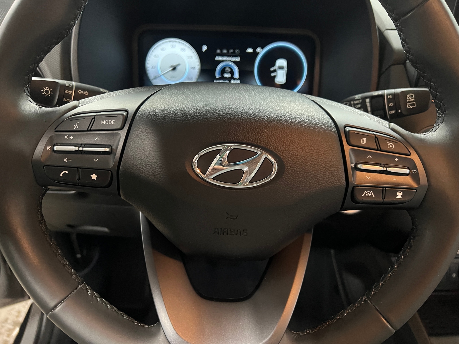 Thumbnail: 2023 Hyundai Kona - 4