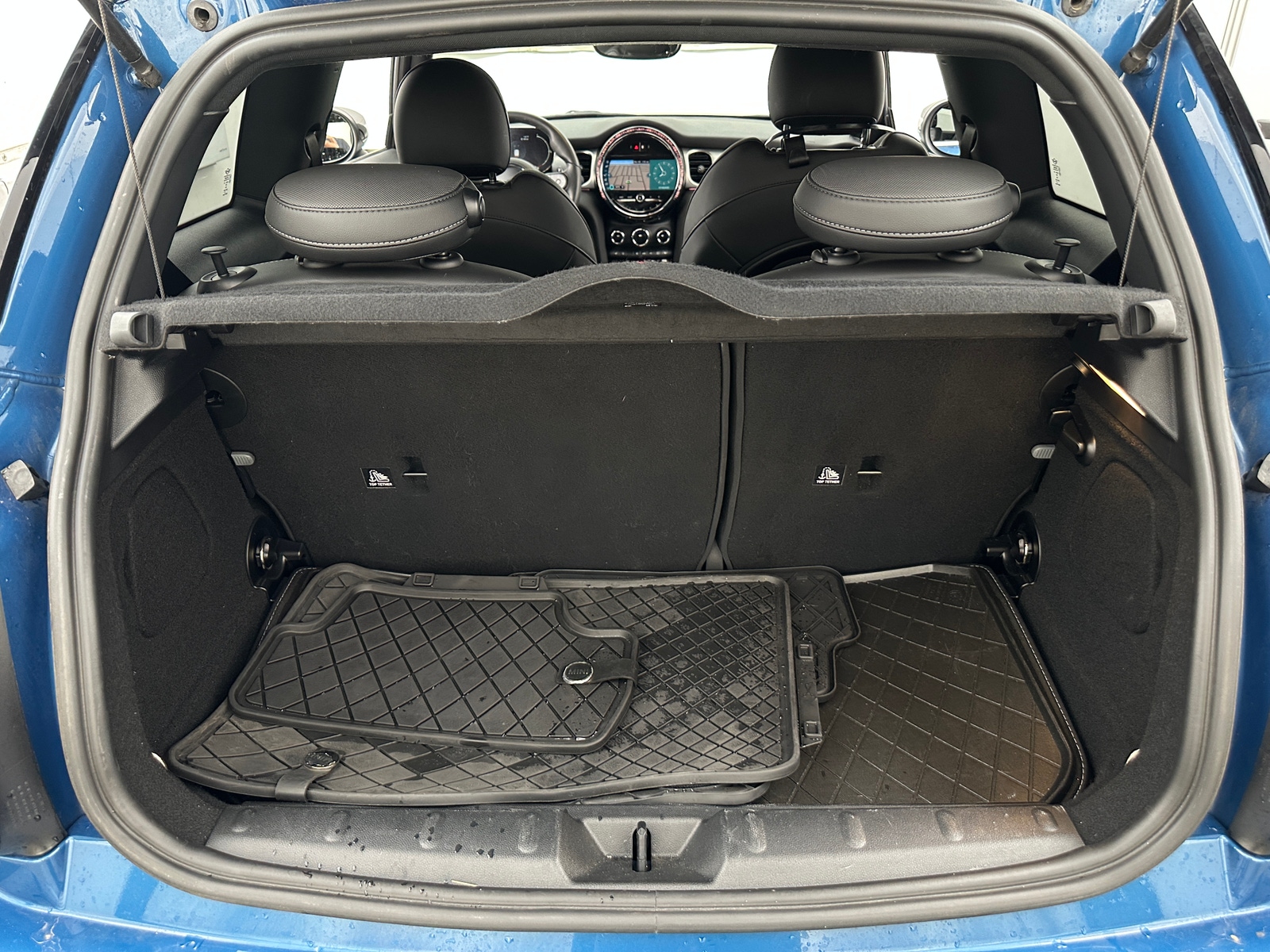 Thumbnail: 2022 MINI Cooper Hardtop - 6