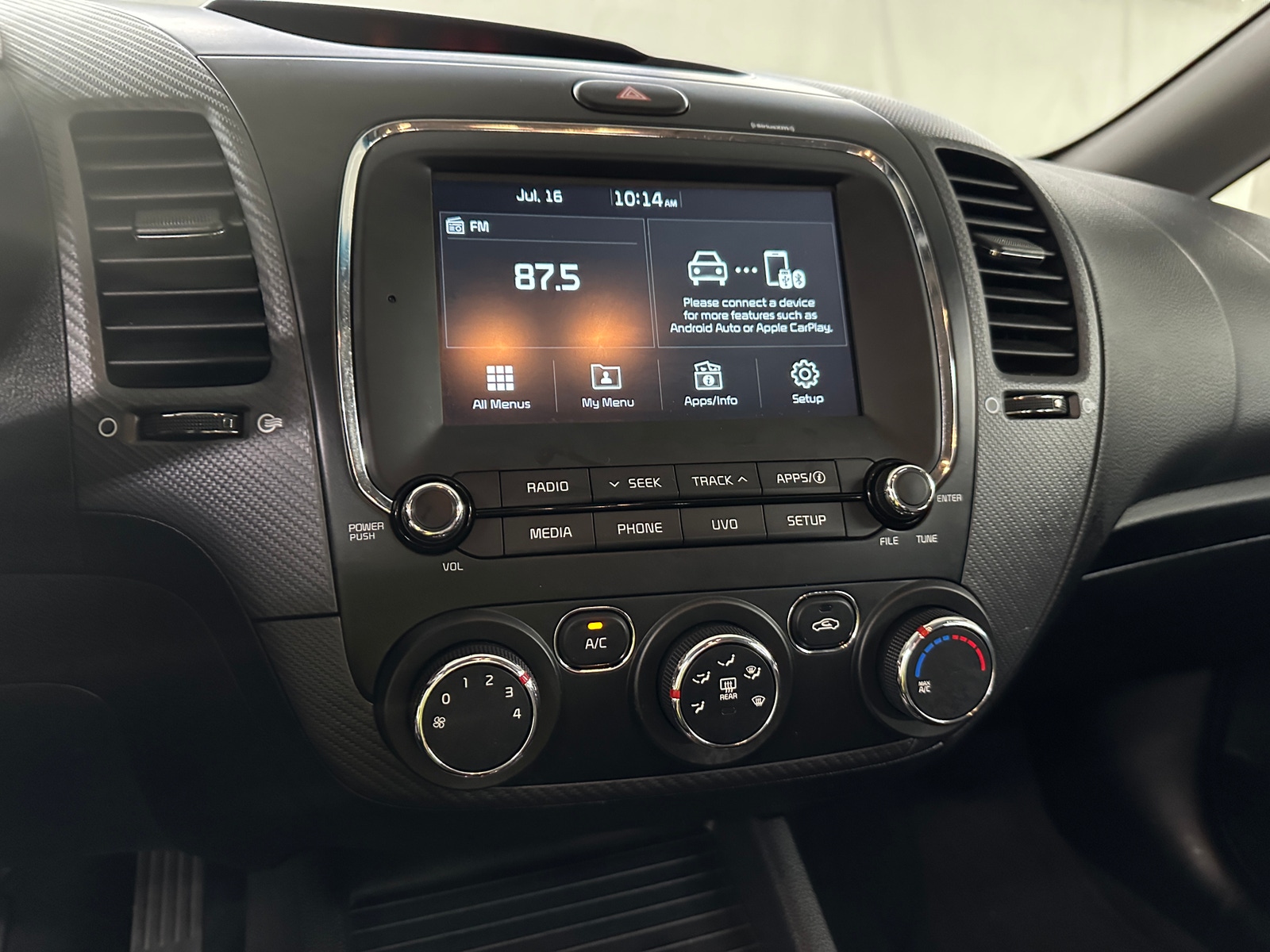 Thumbnail: 2018 Kia Forte - 4