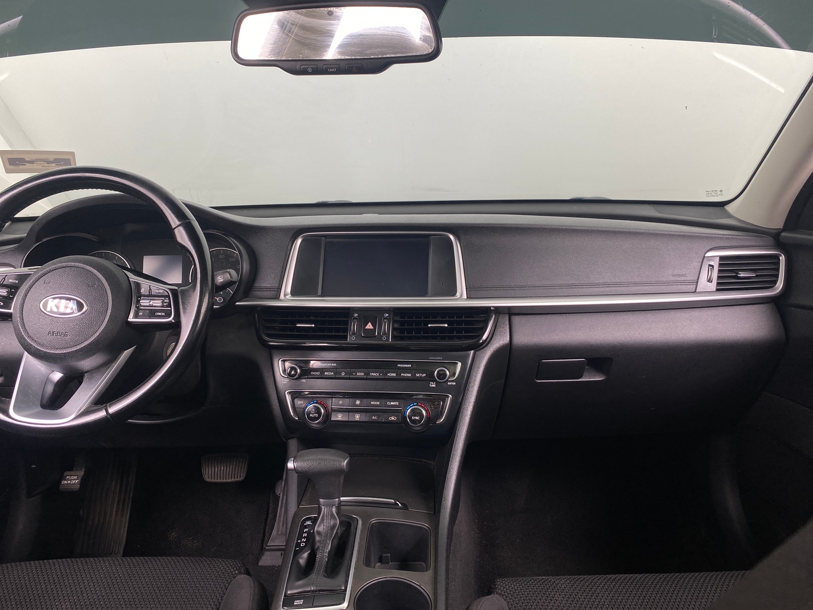 Thumbnail: 2019 Kia Optima - 3
