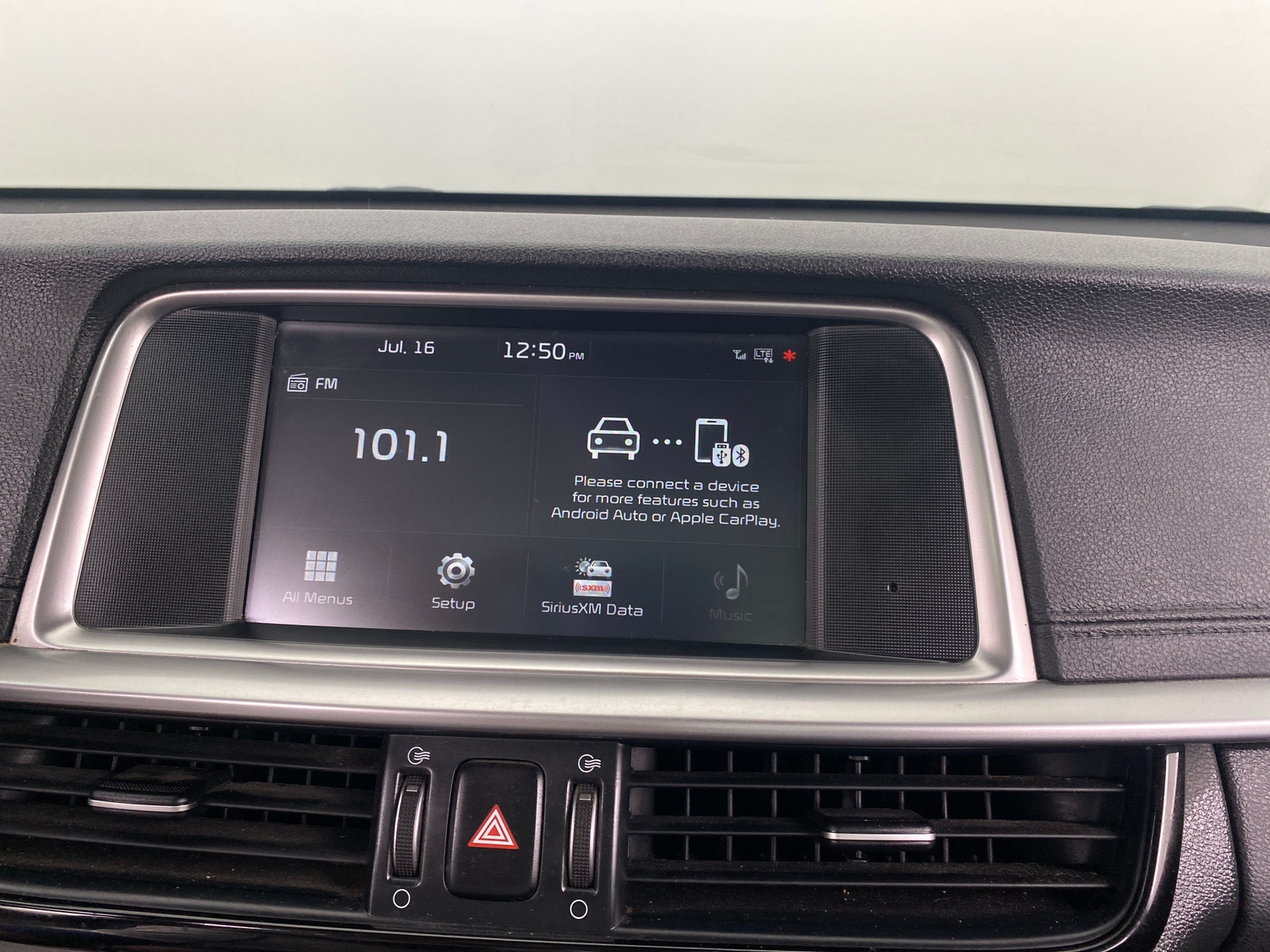 Thumbnail: 2019 Kia Optima - 4