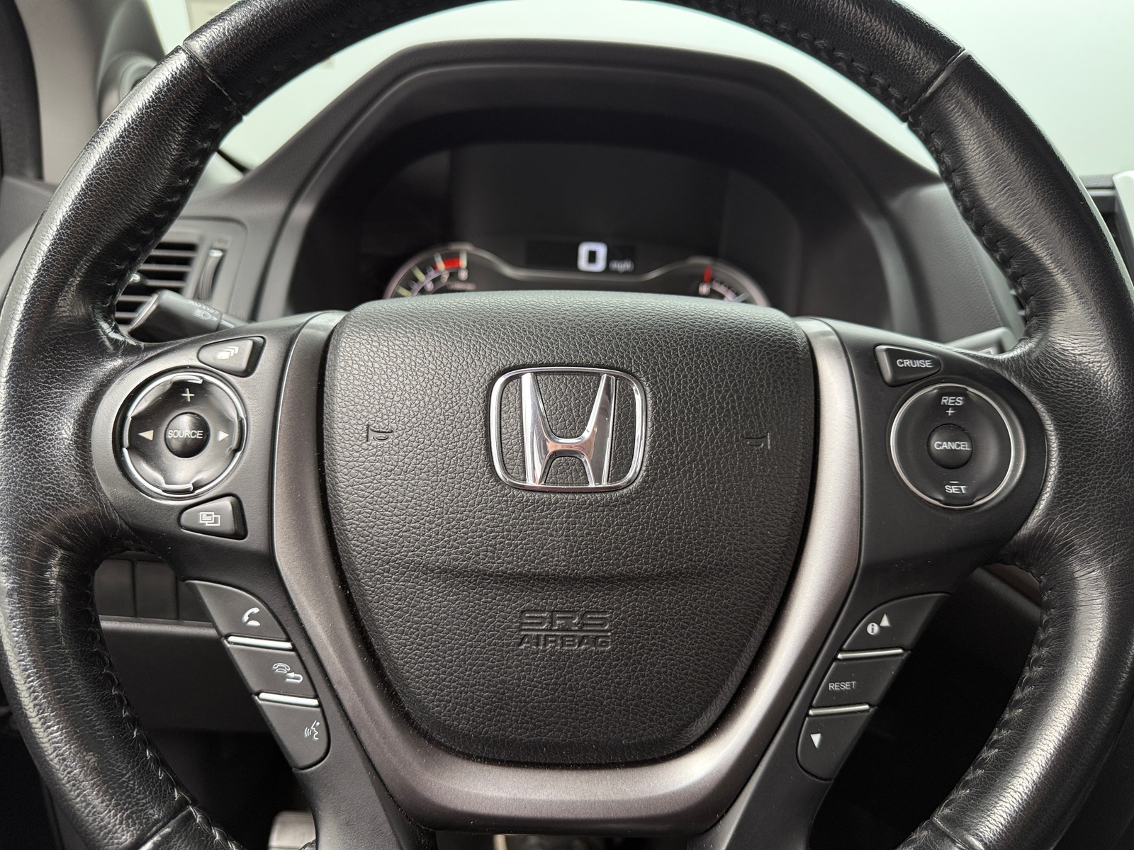 Thumbnail: 2016 Honda Pilot - 4