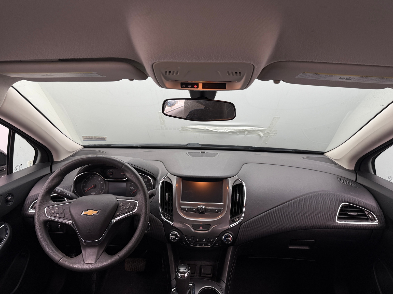 Thumbnail: 2017 Chevrolet Cruze - 3