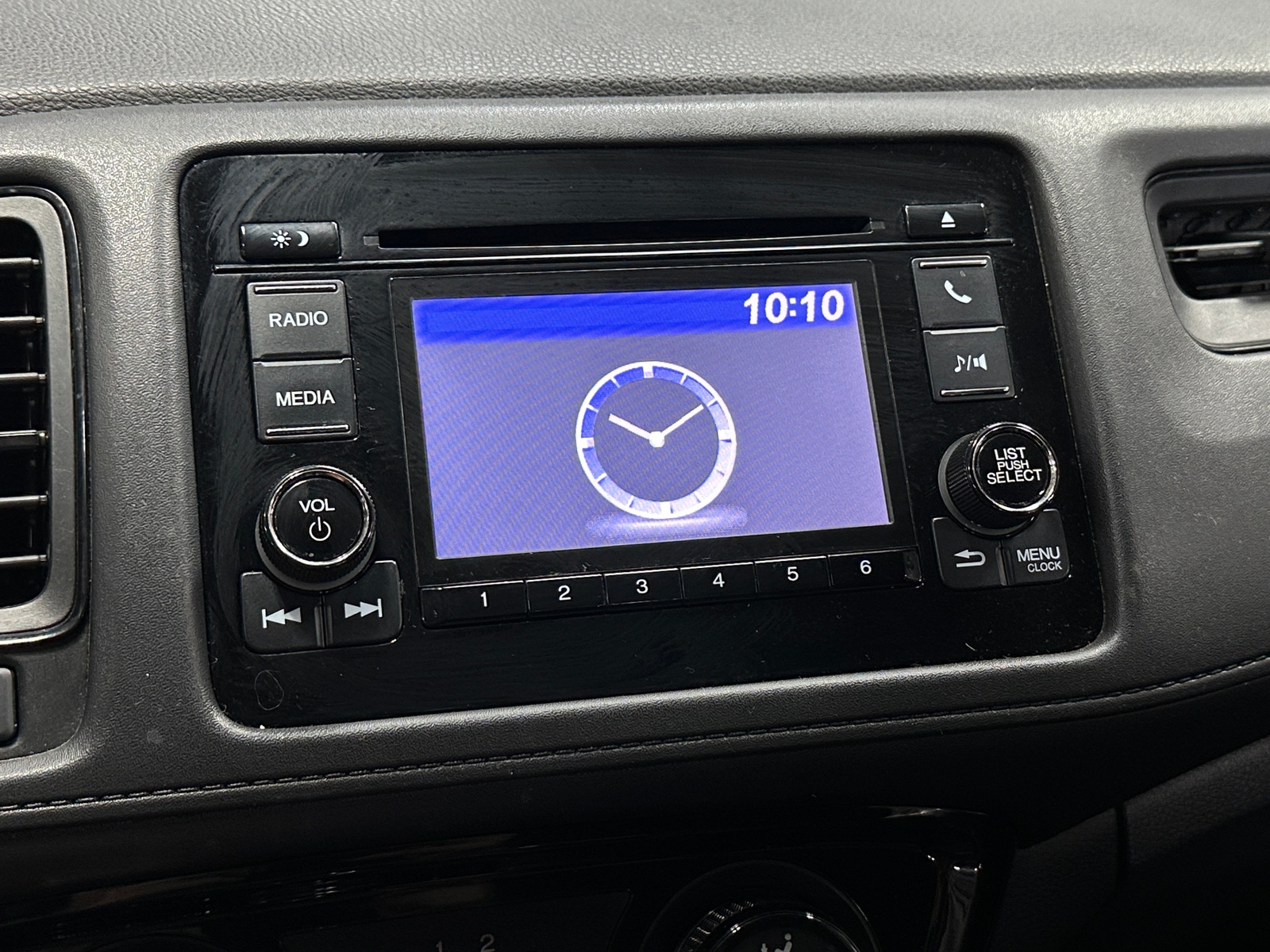 Thumbnail: 2019 Honda HR-V - 4