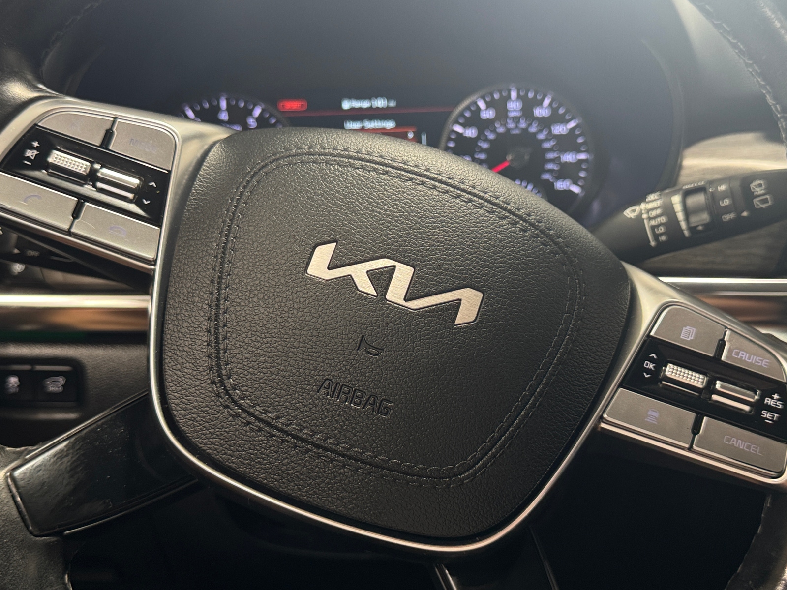 Thumbnail: 2022 Kia Telluride - 4