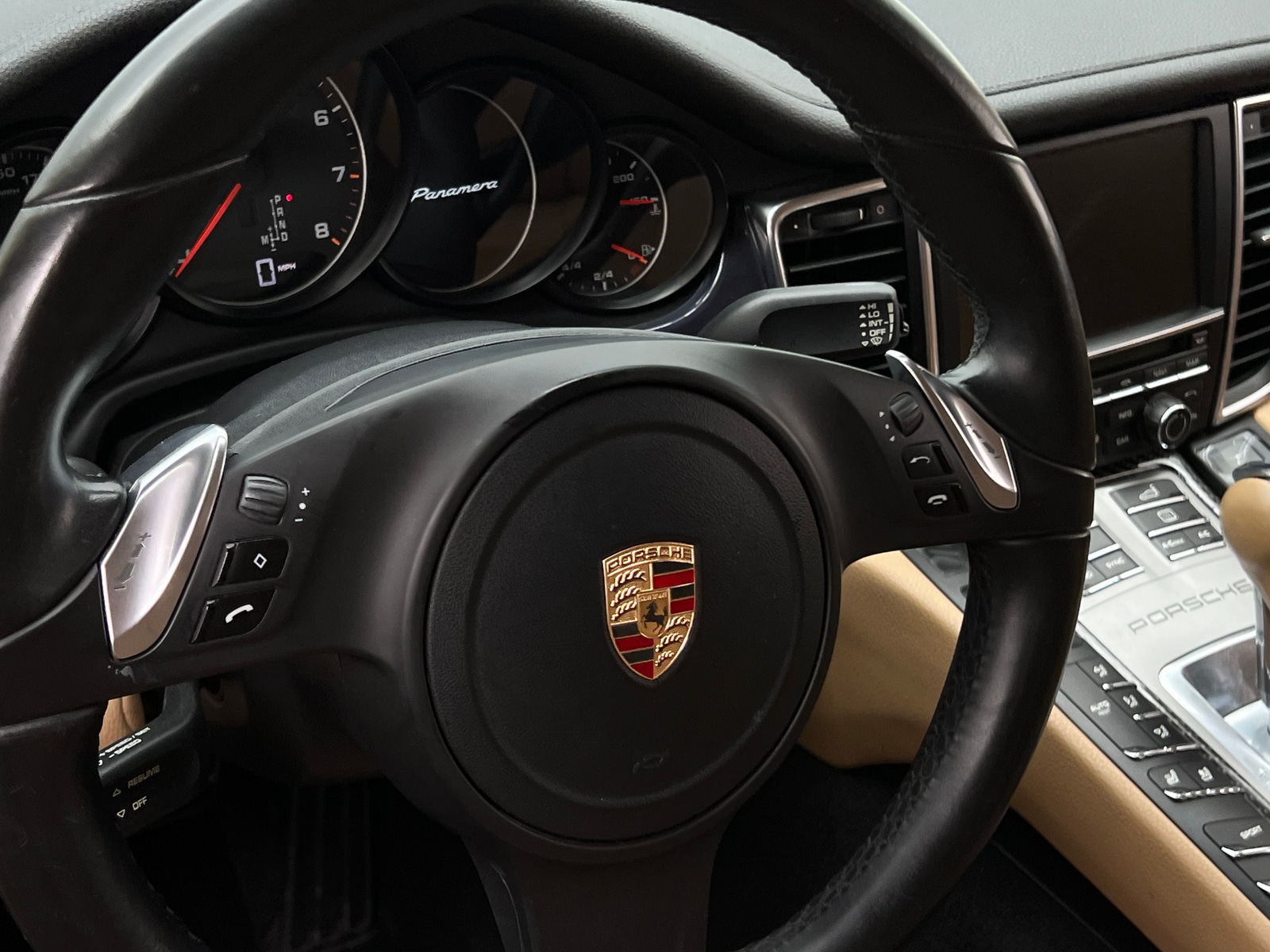 Thumbnail: 2015 Porsche Panamera - 4