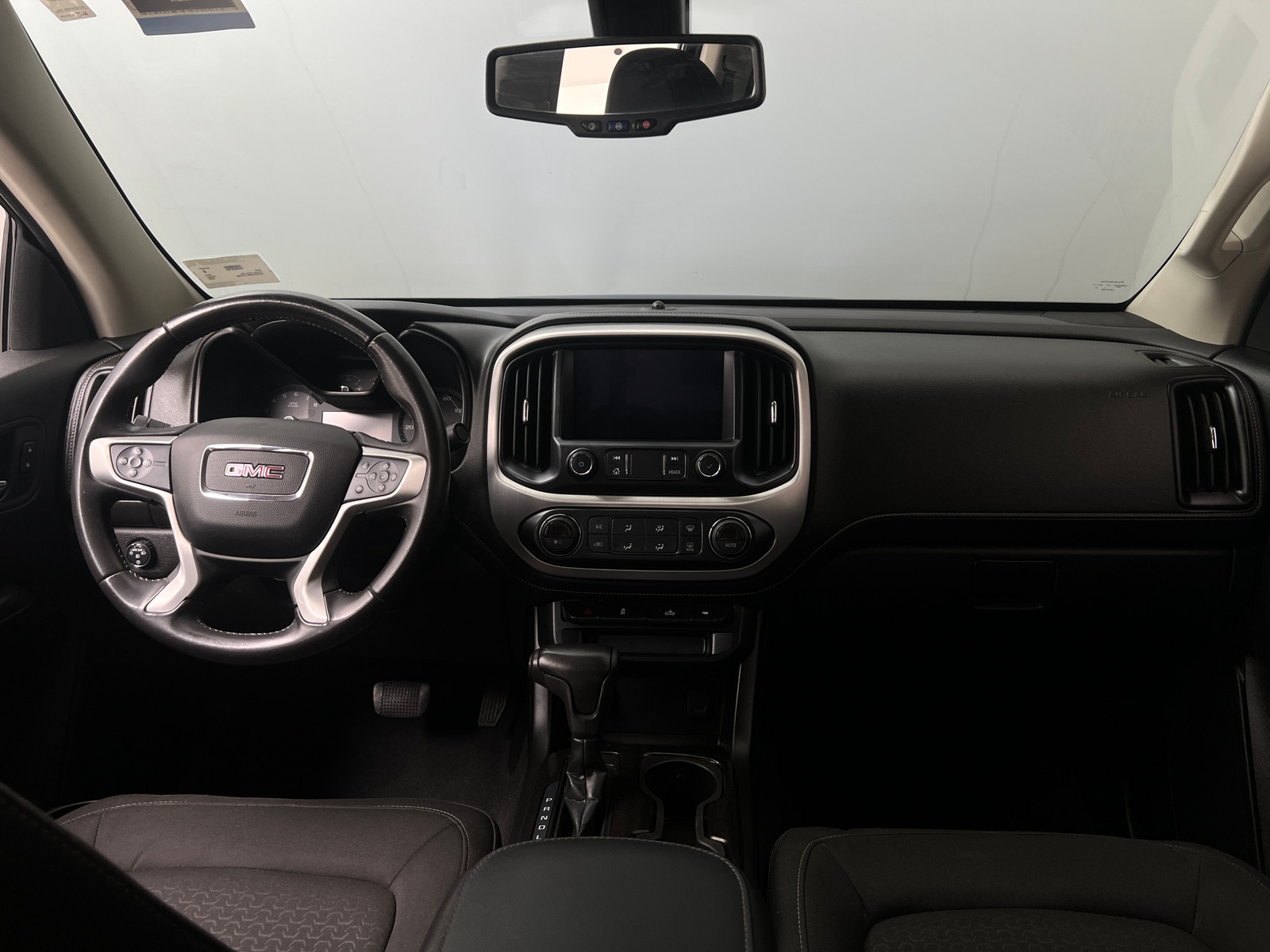 Thumbnail: 2019 GMC Canyon - 3
