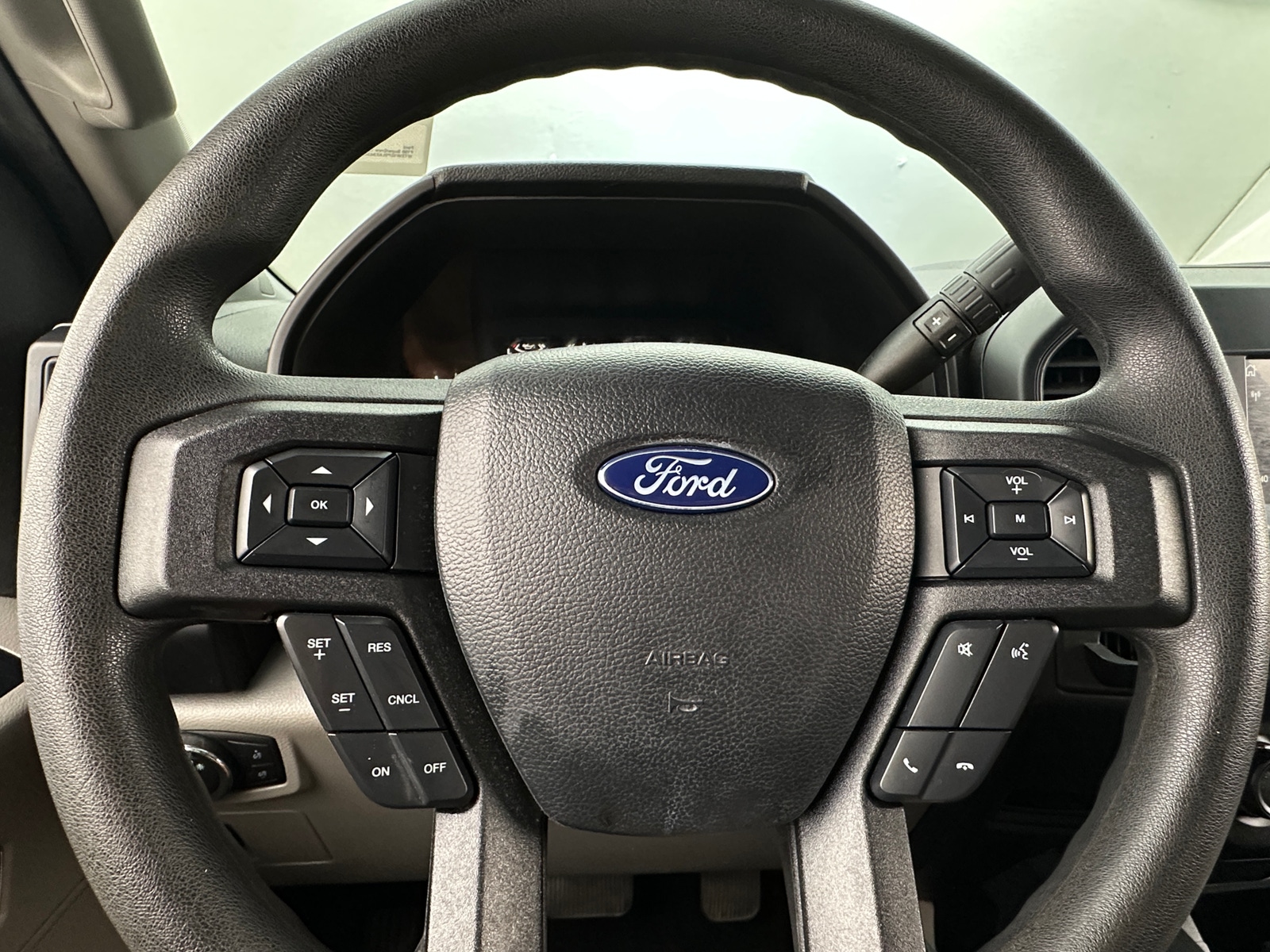 Thumbnail: 2020 Ford Econoline - 5