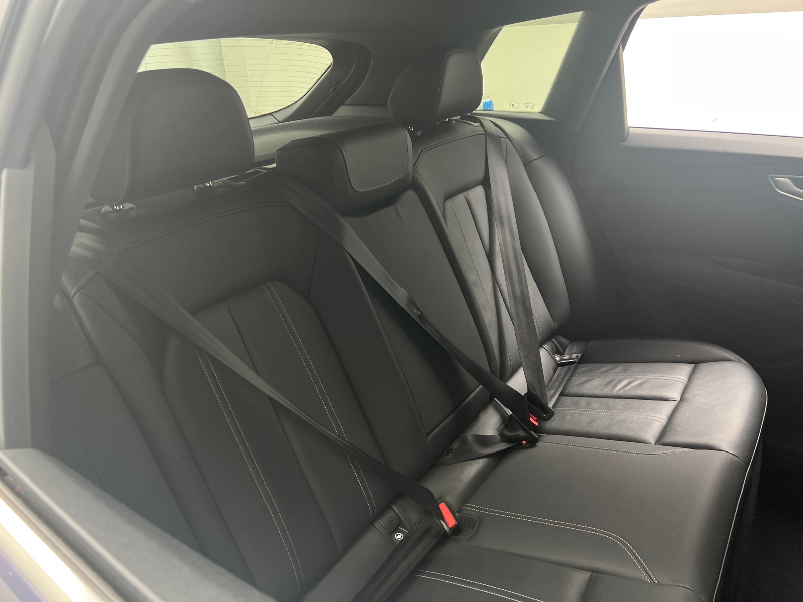 Thumbnail: 2023 Audi Q4 e-tron - 5