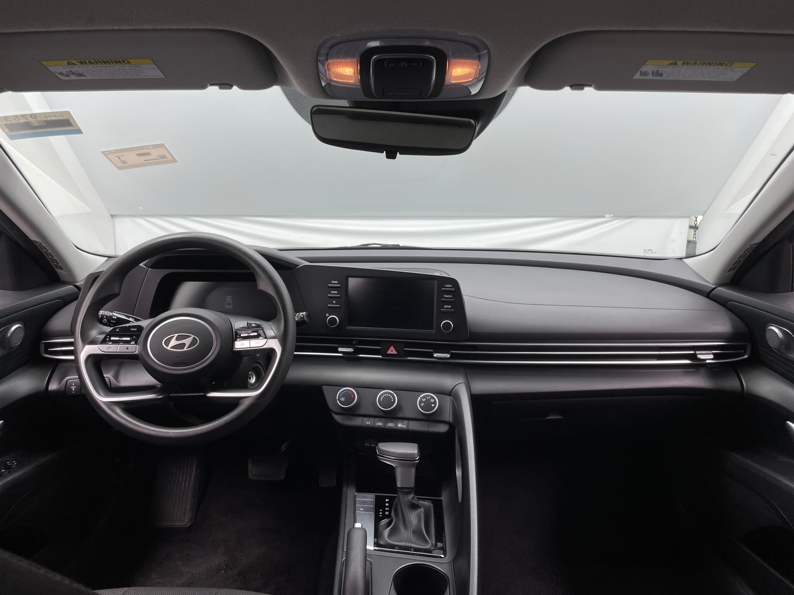 Thumbnail: 2024 Hyundai Elantra - 3