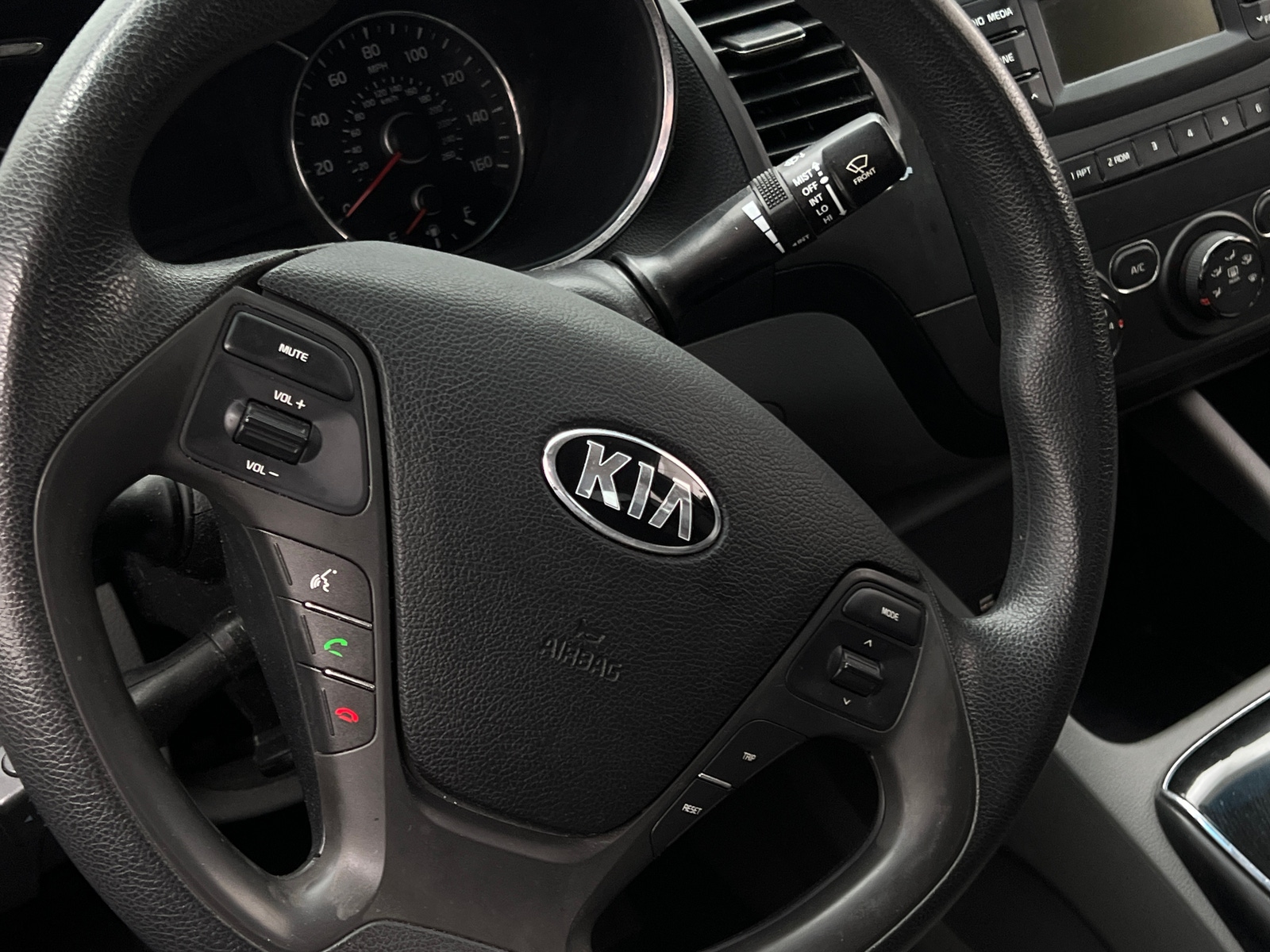 Thumbnail: 2018 Kia Forte - 5