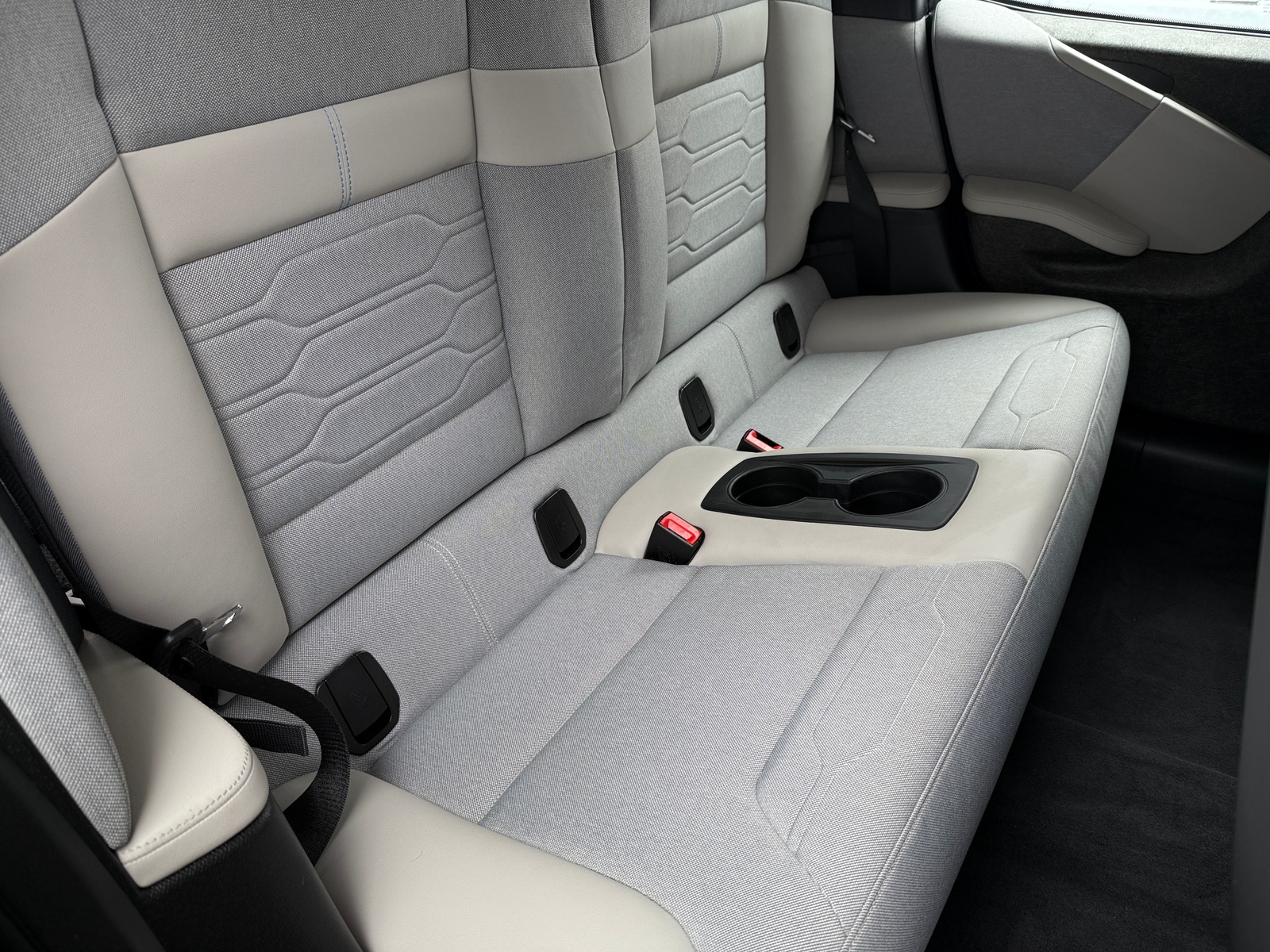Thumbnail: 2018 BMW i3 - 6
