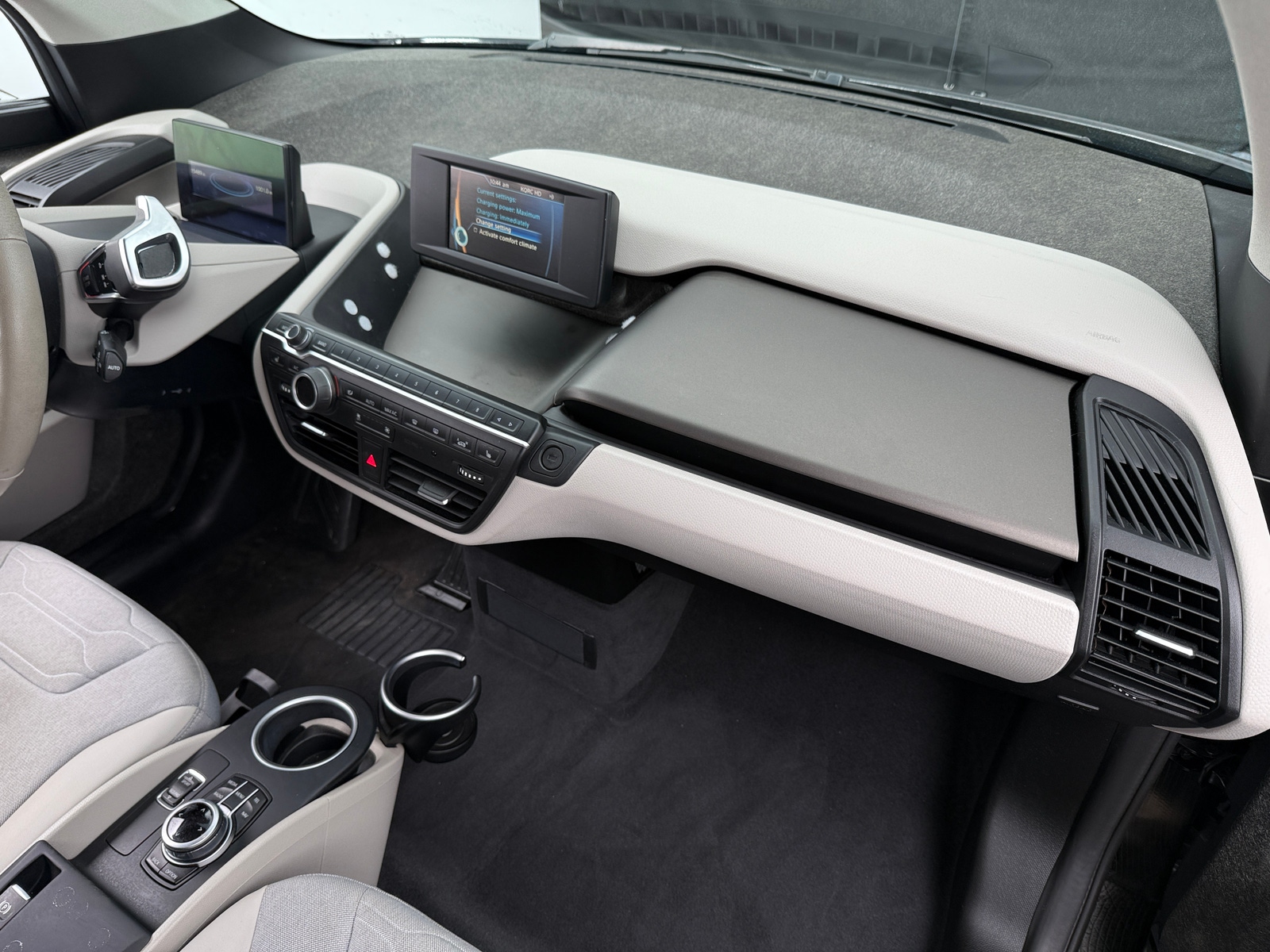 Thumbnail: 2018 BMW i3 - 3