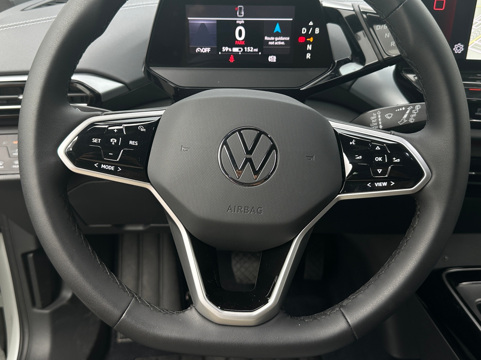 Thumbnail: 2023 Volkswagen ID.4 - 5