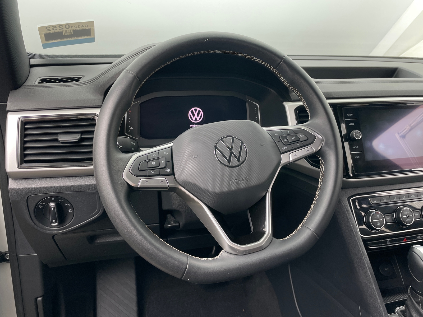 Thumbnail: 2022 Volkswagen Atlas - 4