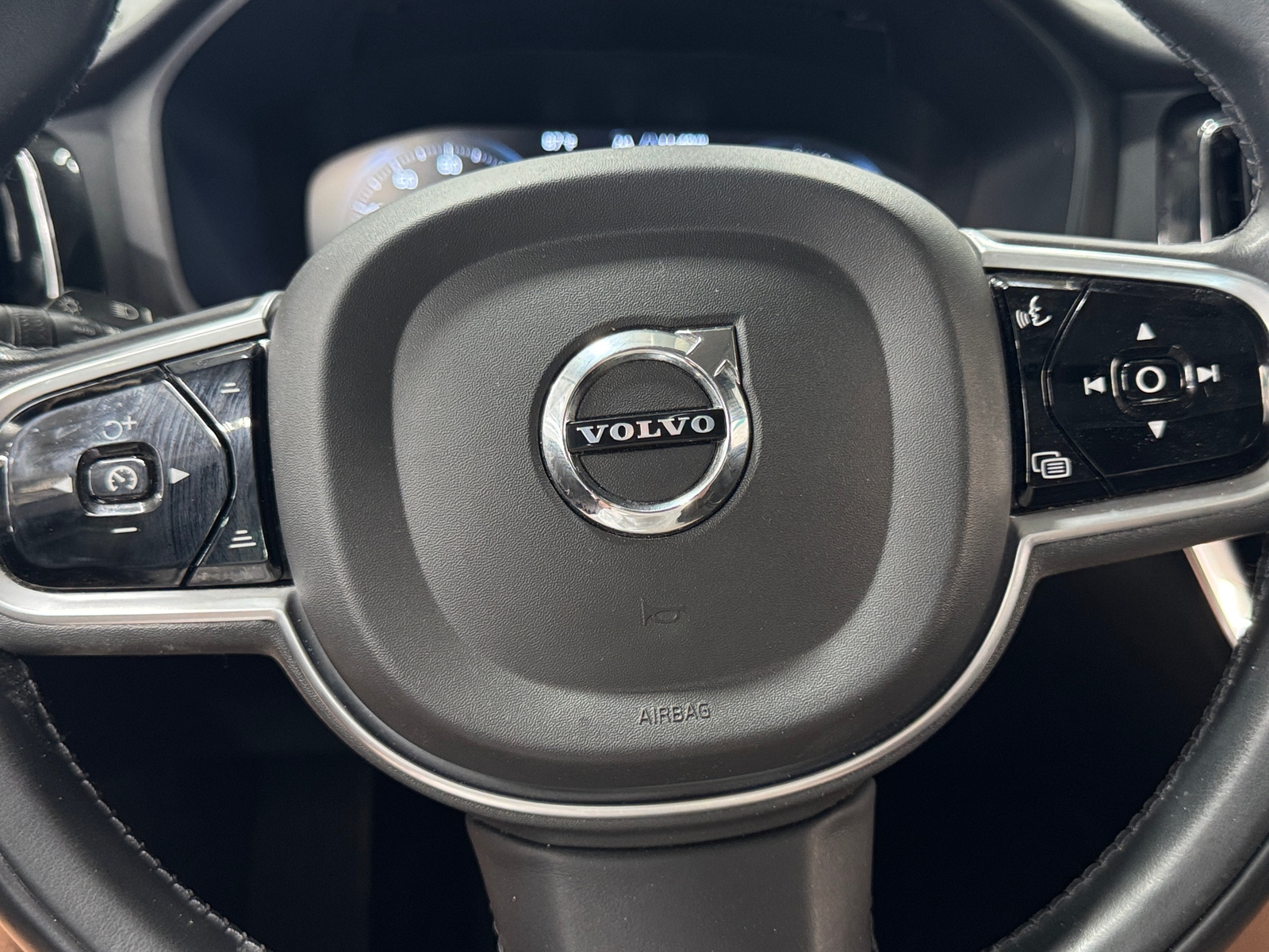 Thumbnail: 2020 Volvo S60 - 4