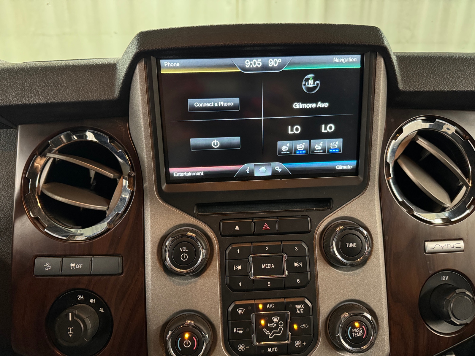 Thumbnail: 2016 Ford Econoline - 3