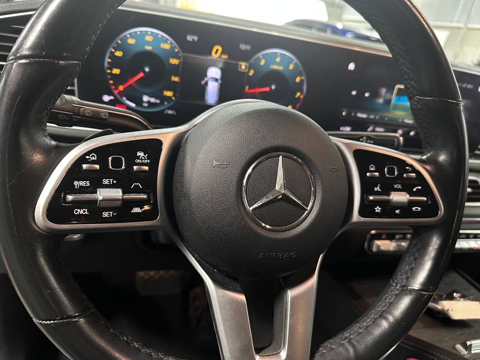 Thumbnail: 2020 Mercedes-Benz GLS - 4