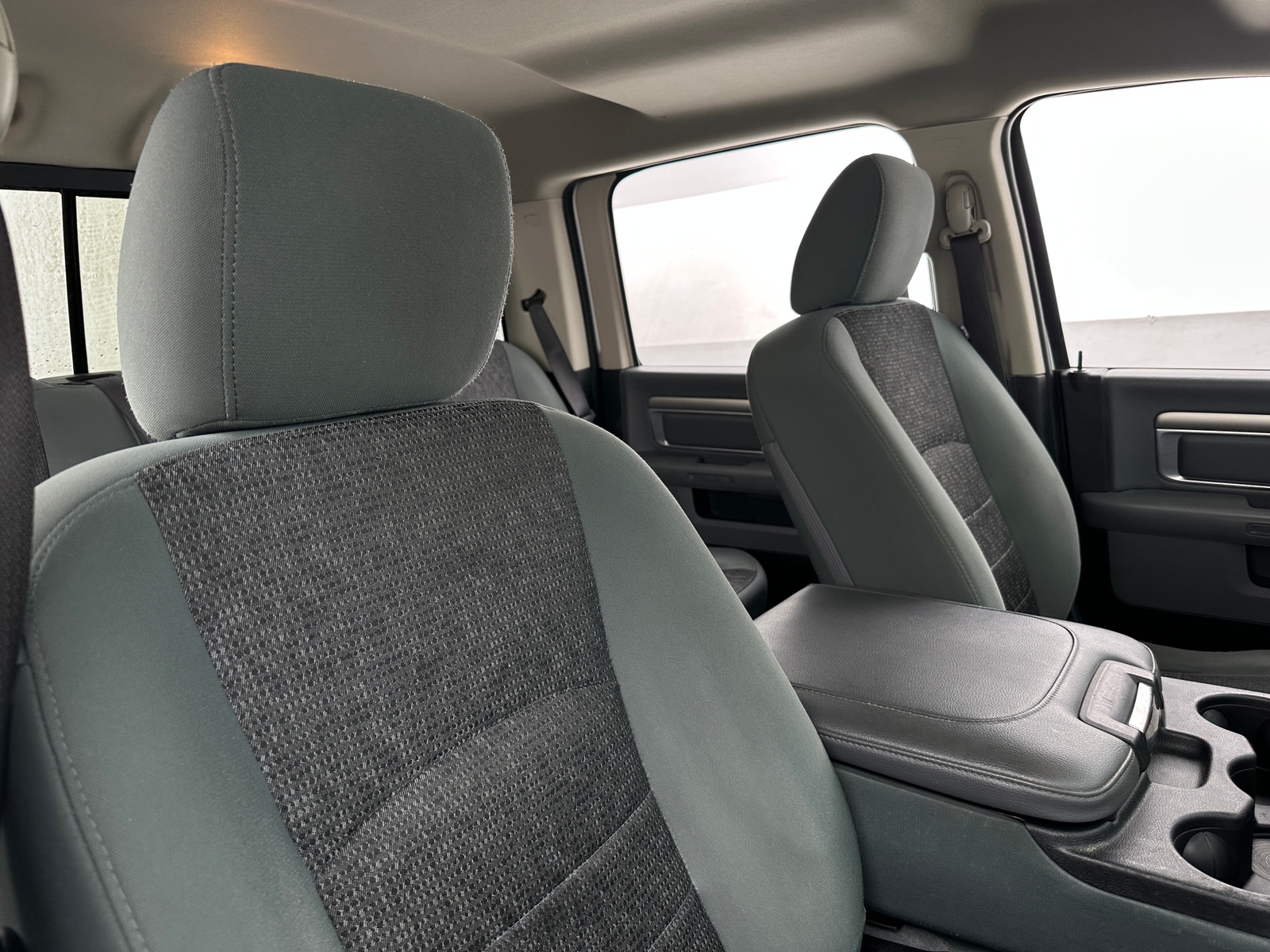 Thumbnail: 2019 RAM 1500 Classic - 2